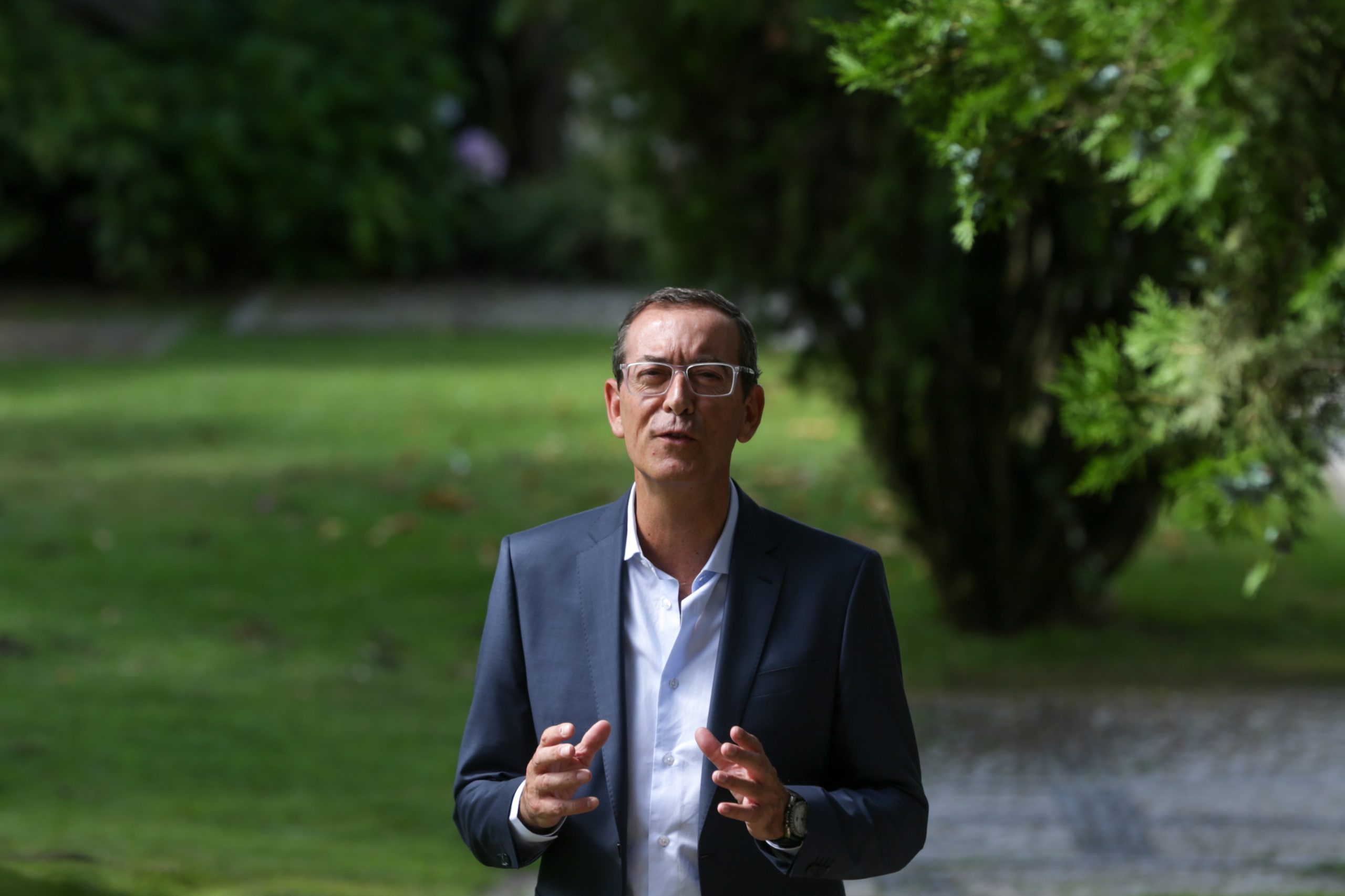 Médicos favoráveis a grupo independente que vai avaliar listas de espera sob suspeita no Serviço Nacional de Saúde
