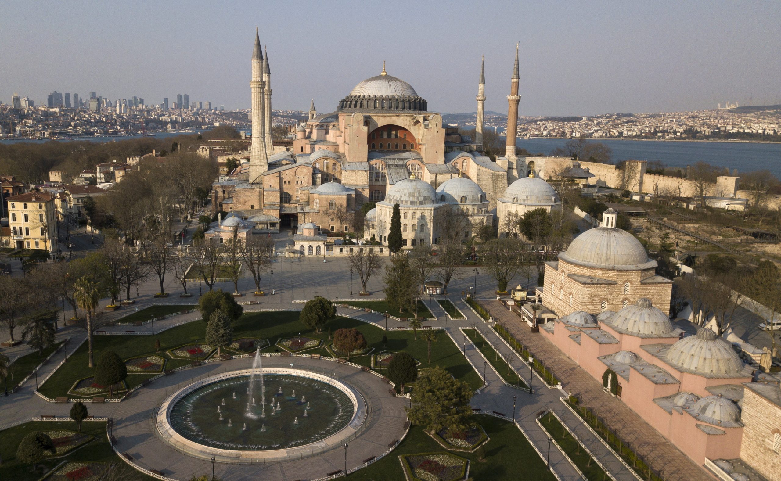 Erdogan anuncia abertura de Santa Sofia, em Istambul, às orações muçulmanas