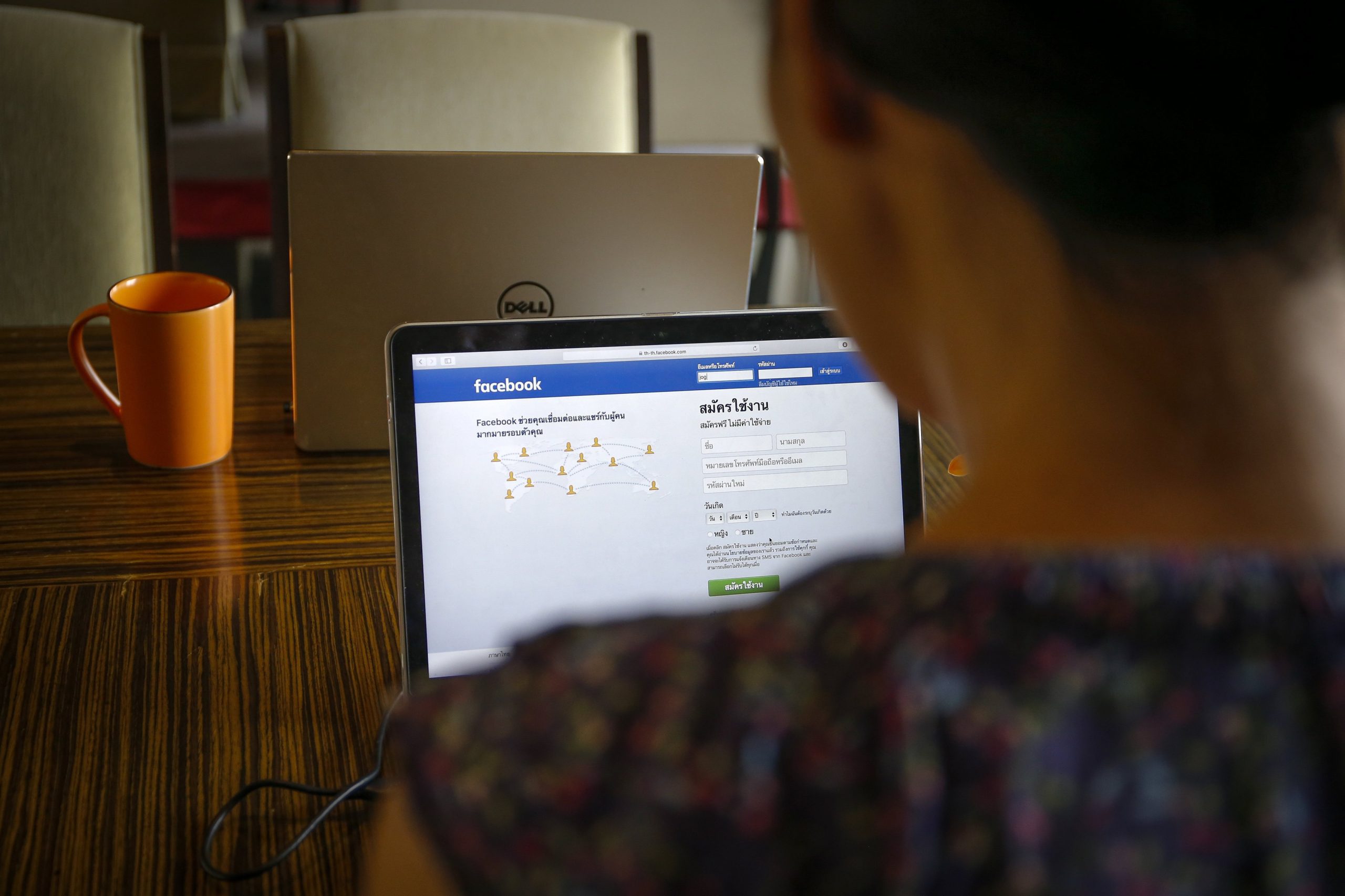 Cambridge Analytica: Uma dezena de portugueses descarregou a aplicação que dá acesso indevido a dados pessoais