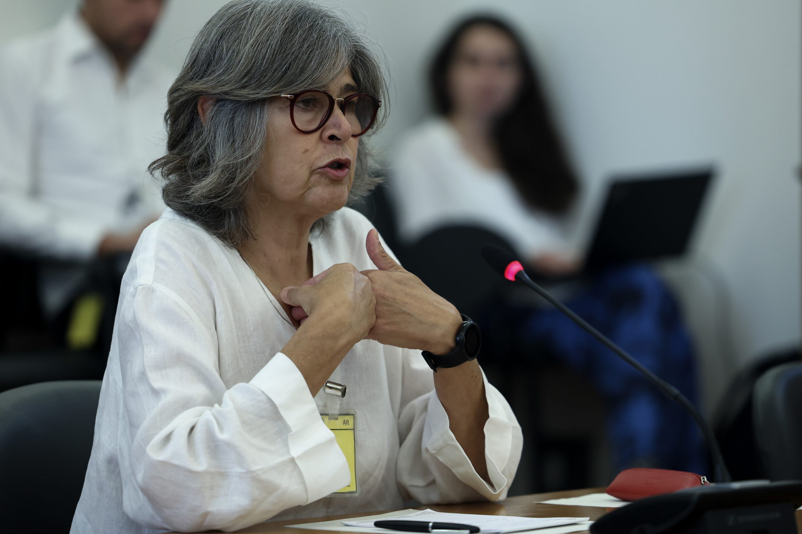 Caso gémeas: neuropediatra confirma pedido de Lacerda Sales para marcar consulta, e ainda de origem superior