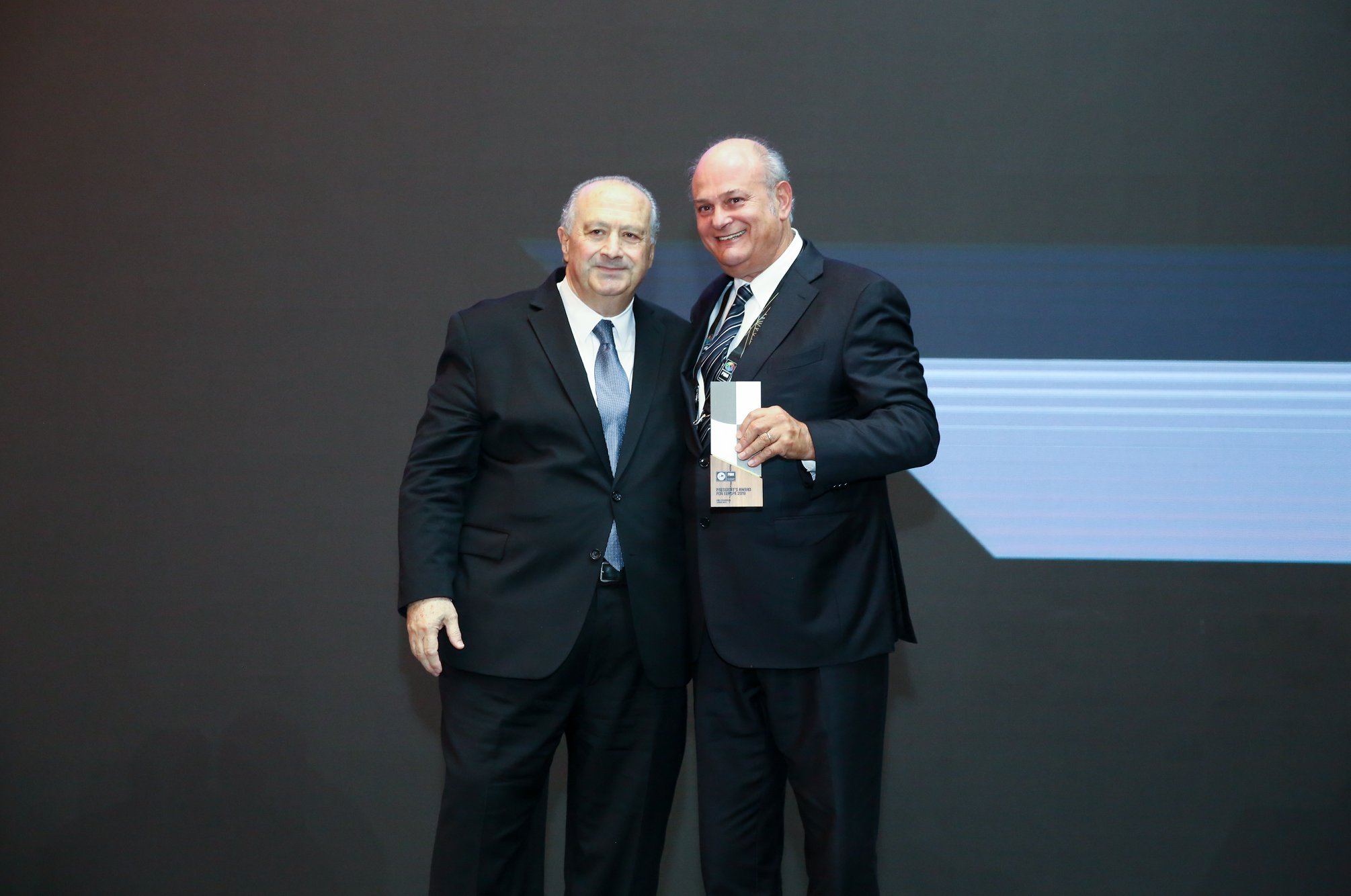 Presidente da Federação Portuguesa de Basquetebol distinguido pela FIBA como o melhor da Europa