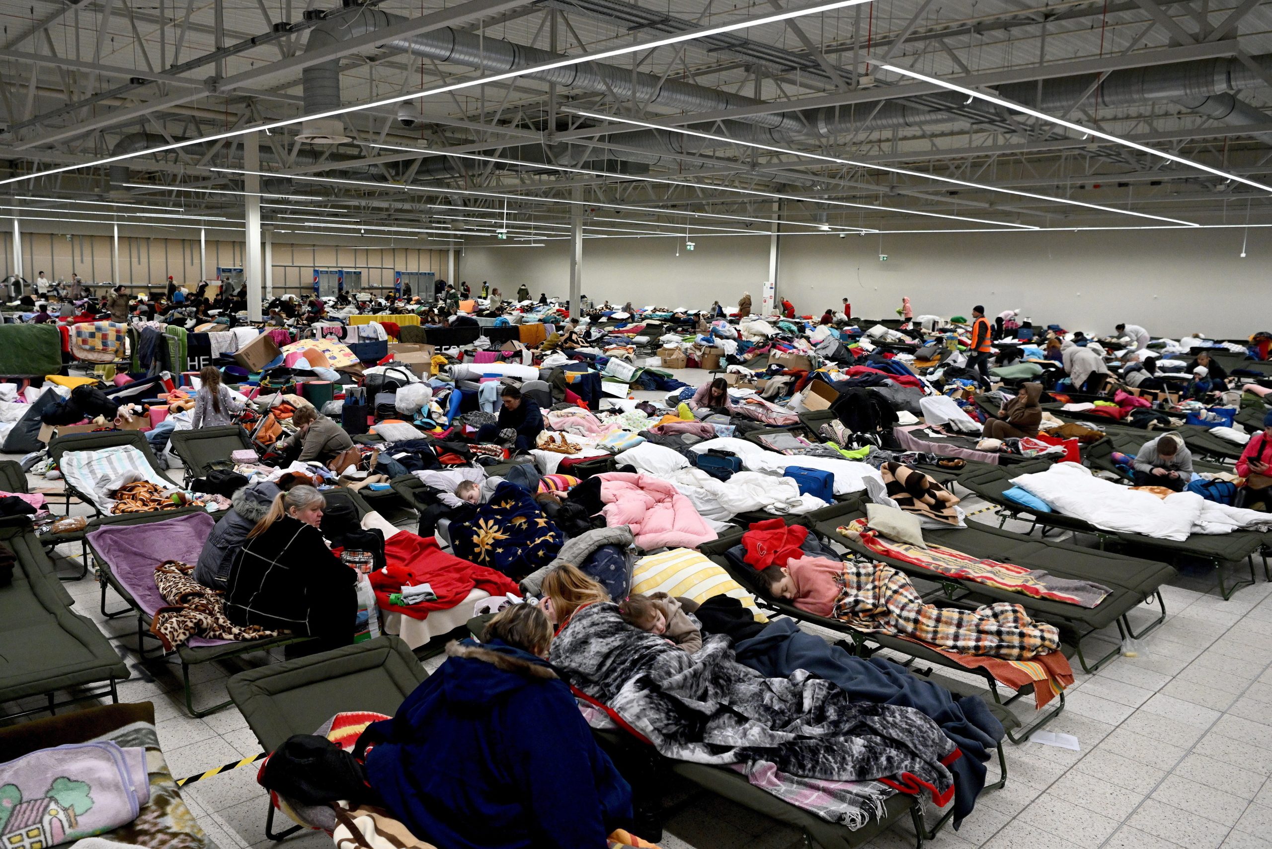 Ucrânia: Borrell alerta para possibilidade de chegarem cinco milhões de refugiados à União Europeia