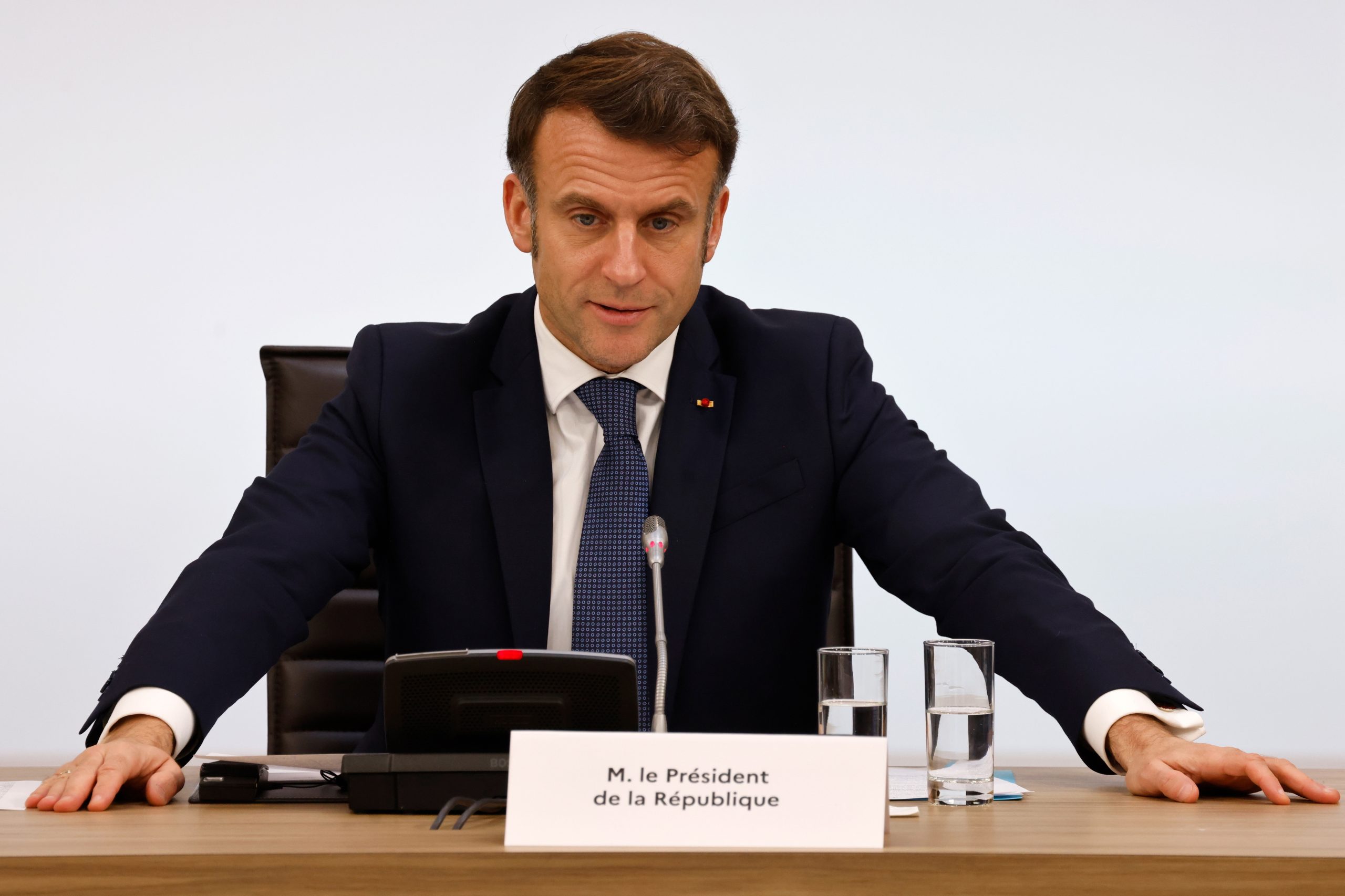O que vem Macron fazer a Portugal?