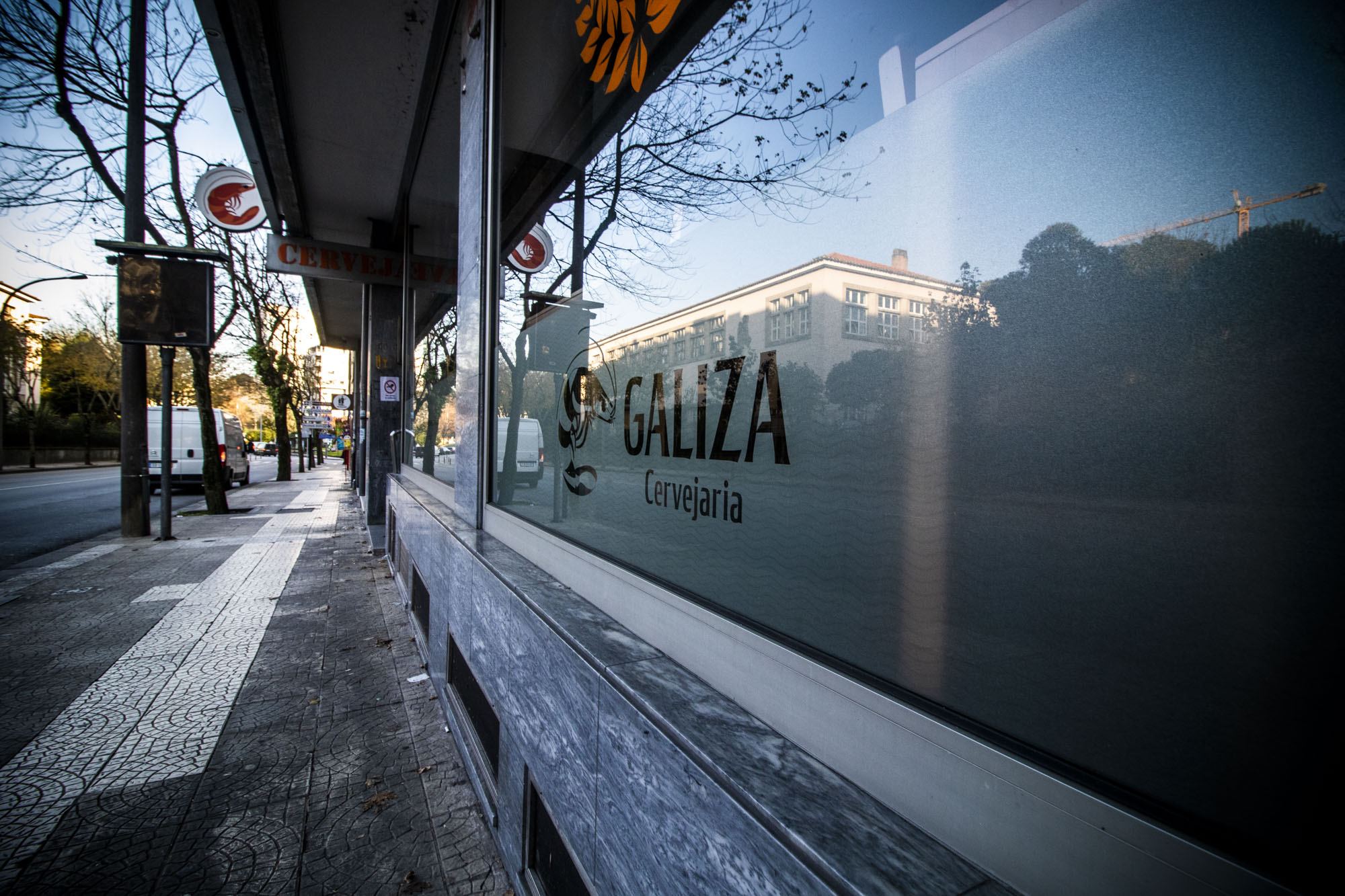 Falta de liquidez força trabalhadores da cervejaria Galiza a aceitar encerramento