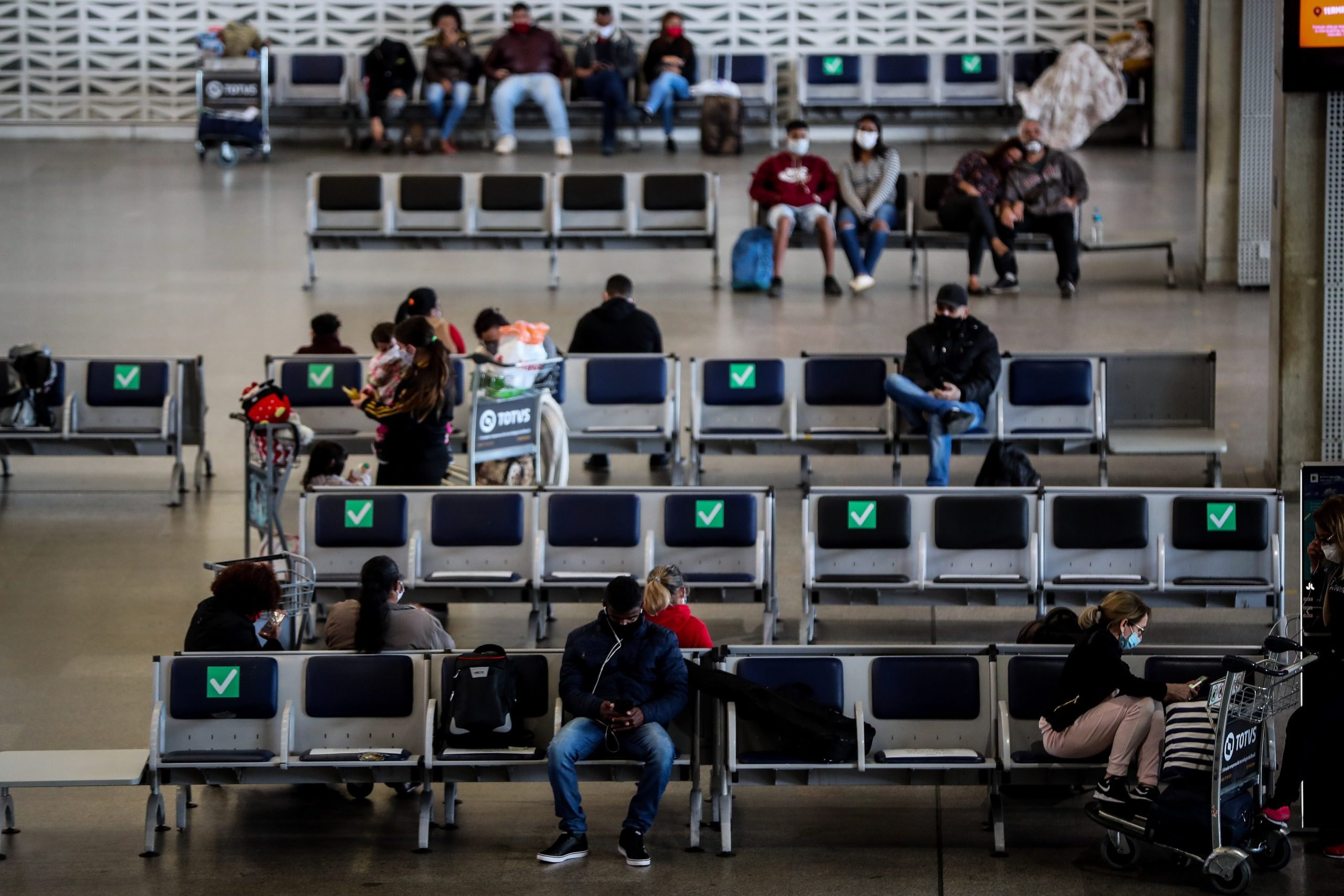 Brasil proíbe entrada de pessoas sem visto para limitar migração para América do Norte