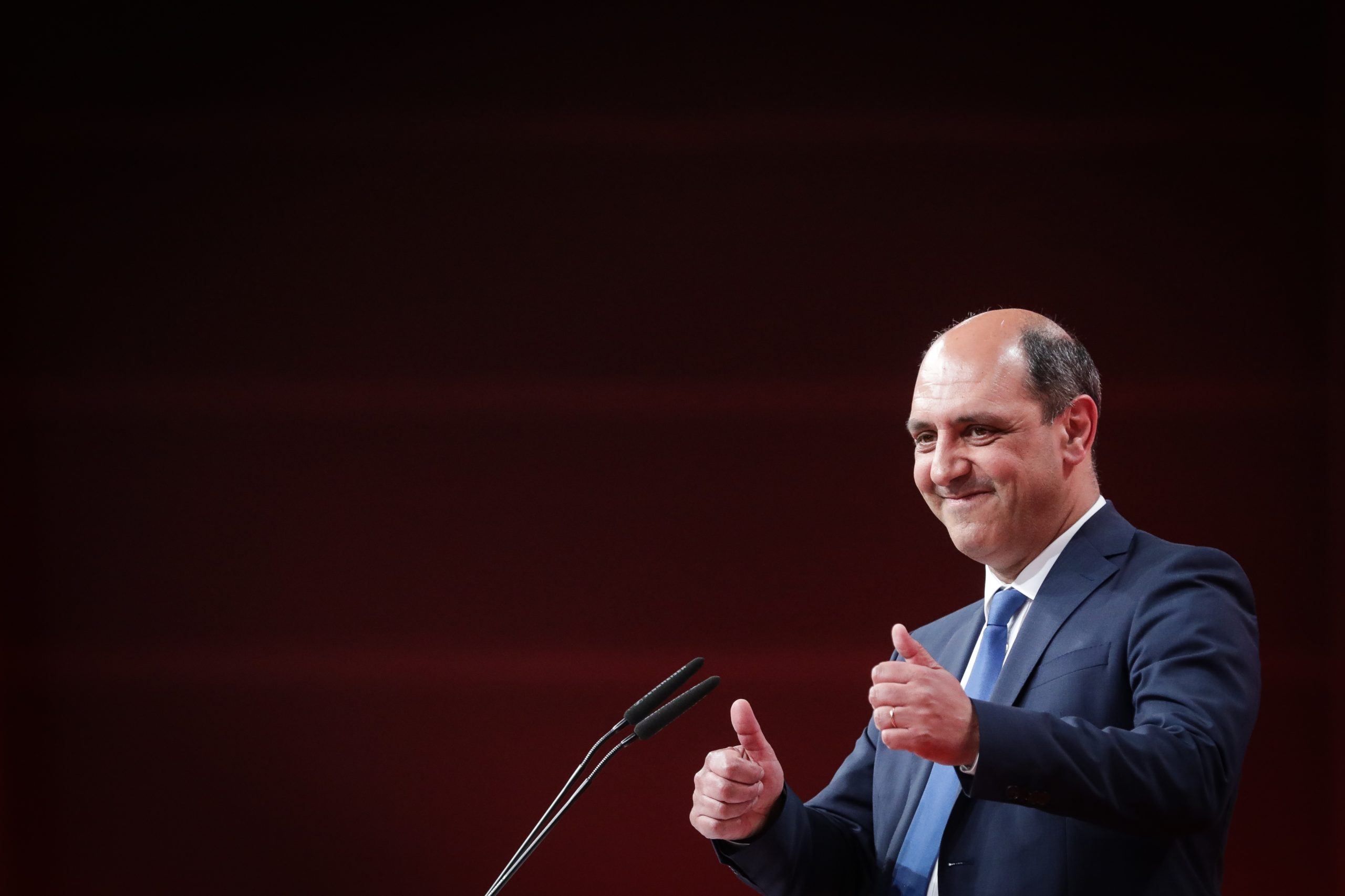 Manuel Pizarro elogia Marta Temido e diz que regressa a Portugal cheio de determinação