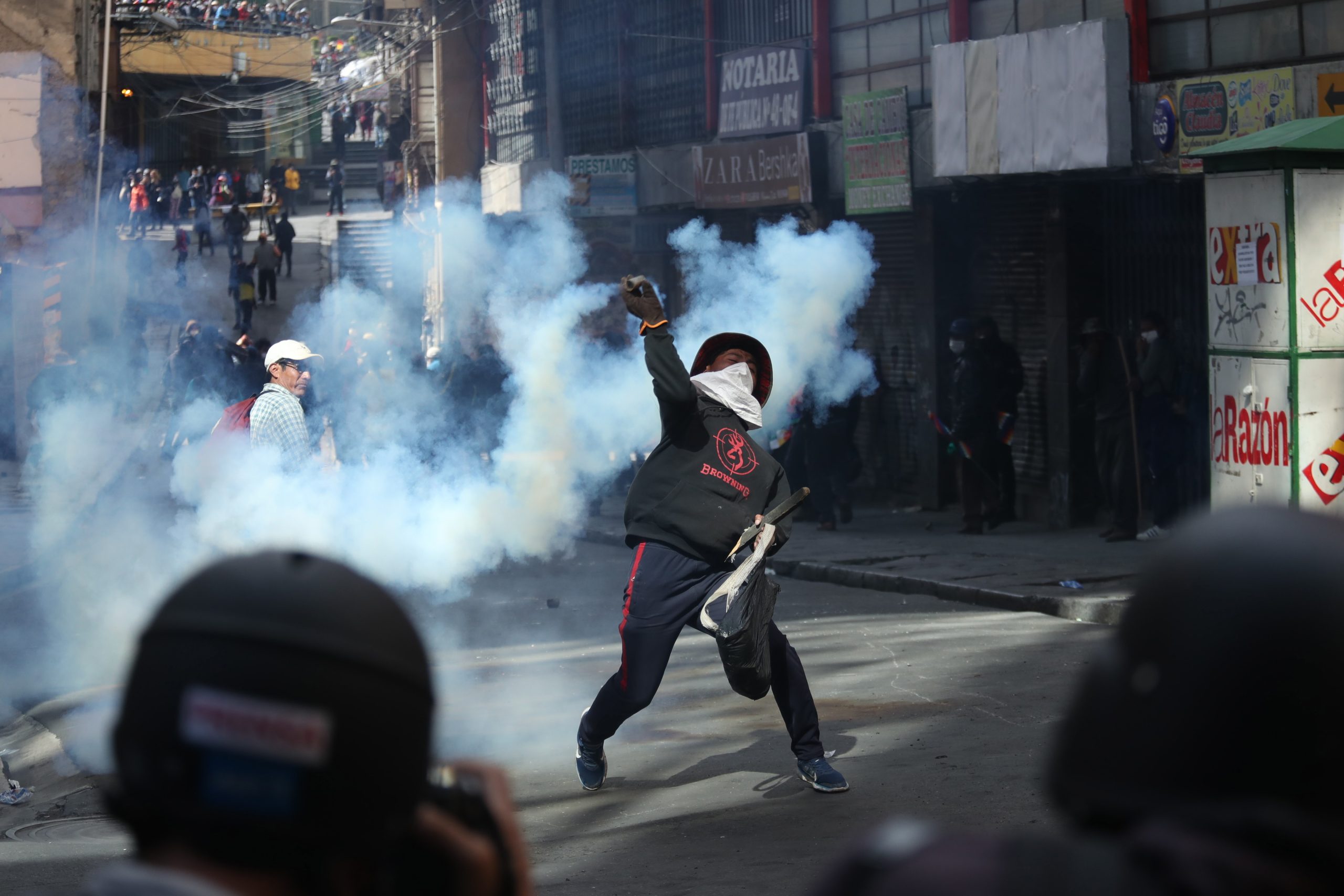Bolívia: Cinco apoiantes de Evo Morales foram mortos em confrontos com a polícia