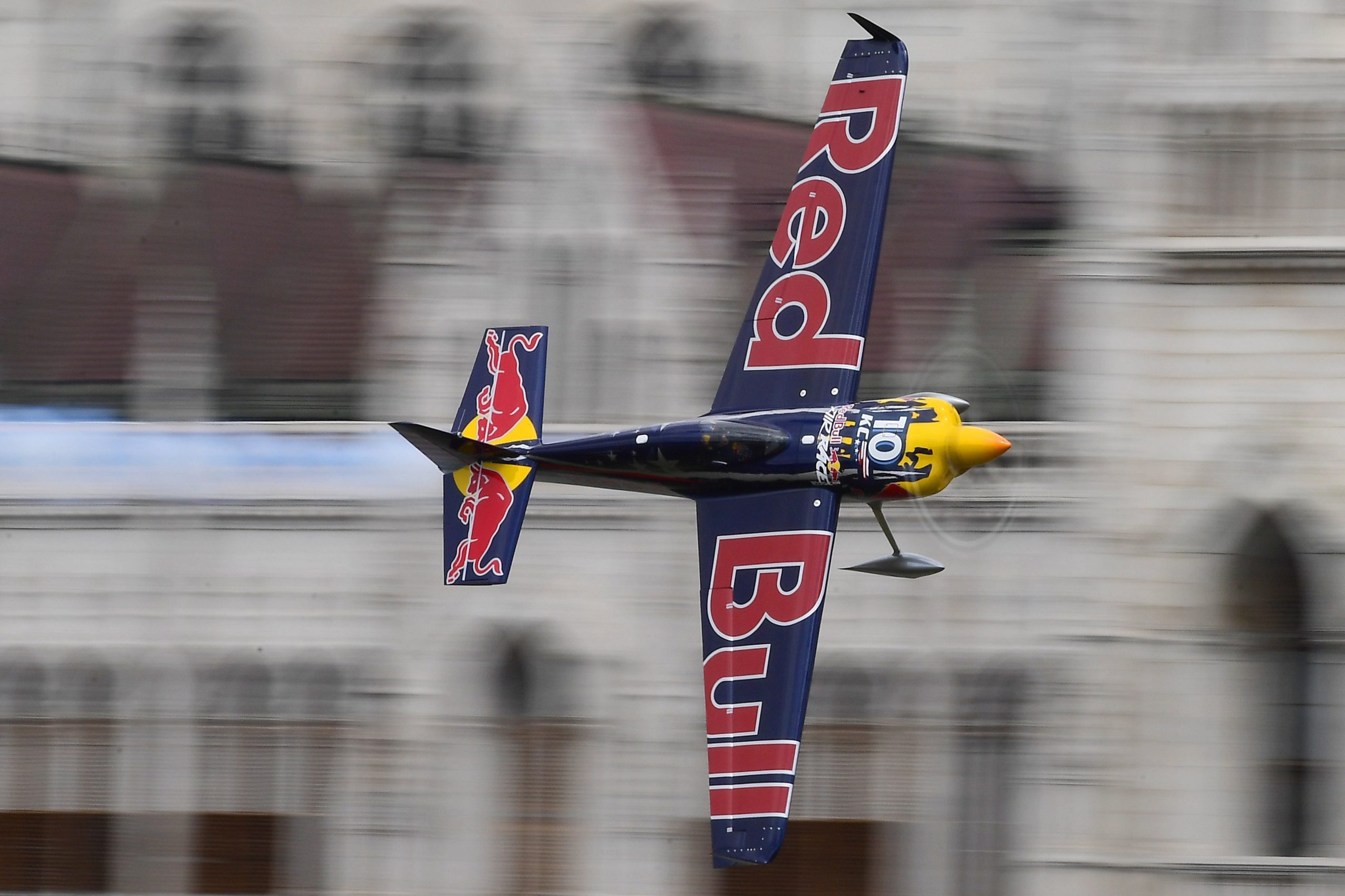 Ministro da Economia esperançado na continuidade da Red Bull Air Race em Portugal