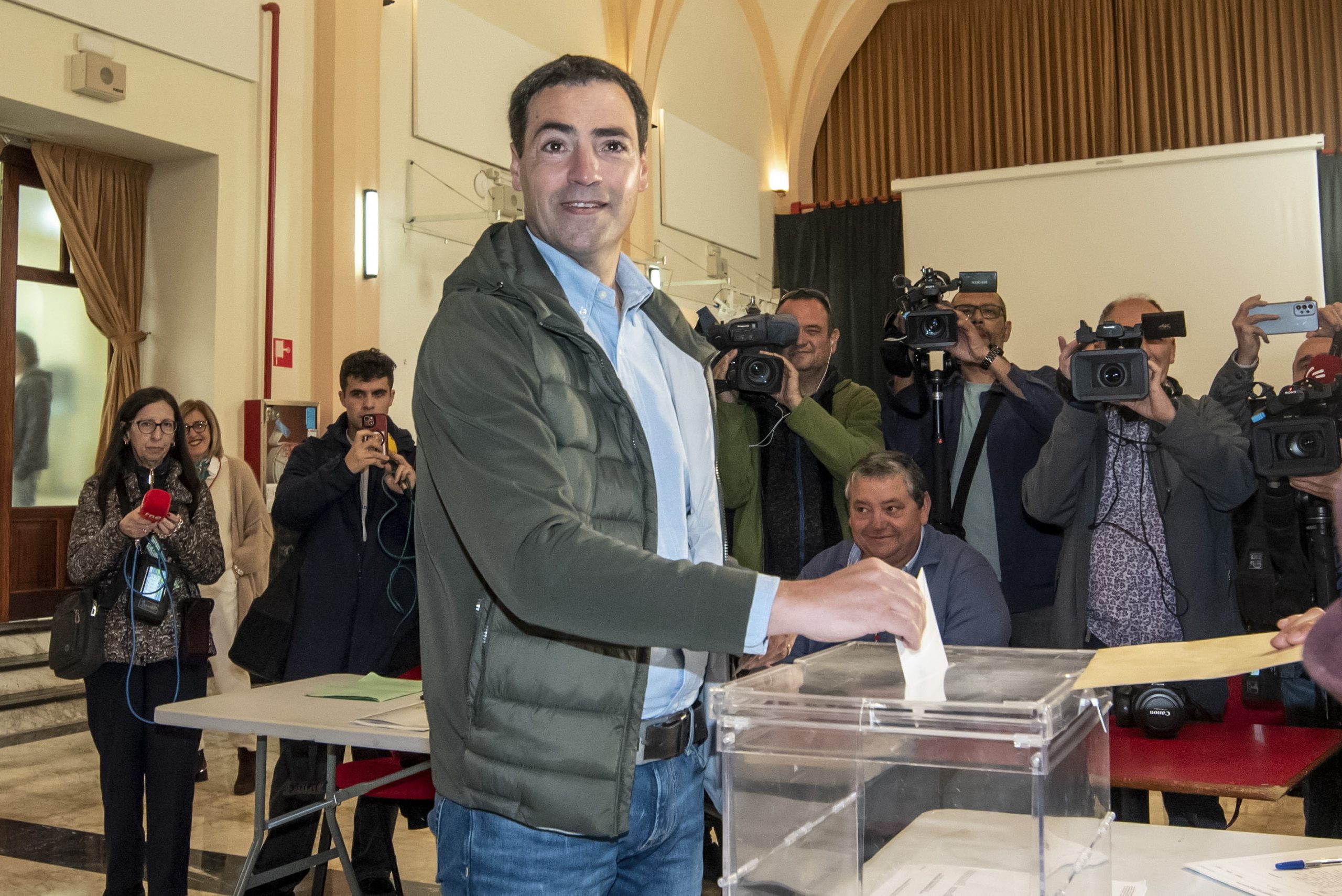 Eleições no País Basco ditam empate entre nacionalistas e independentistas