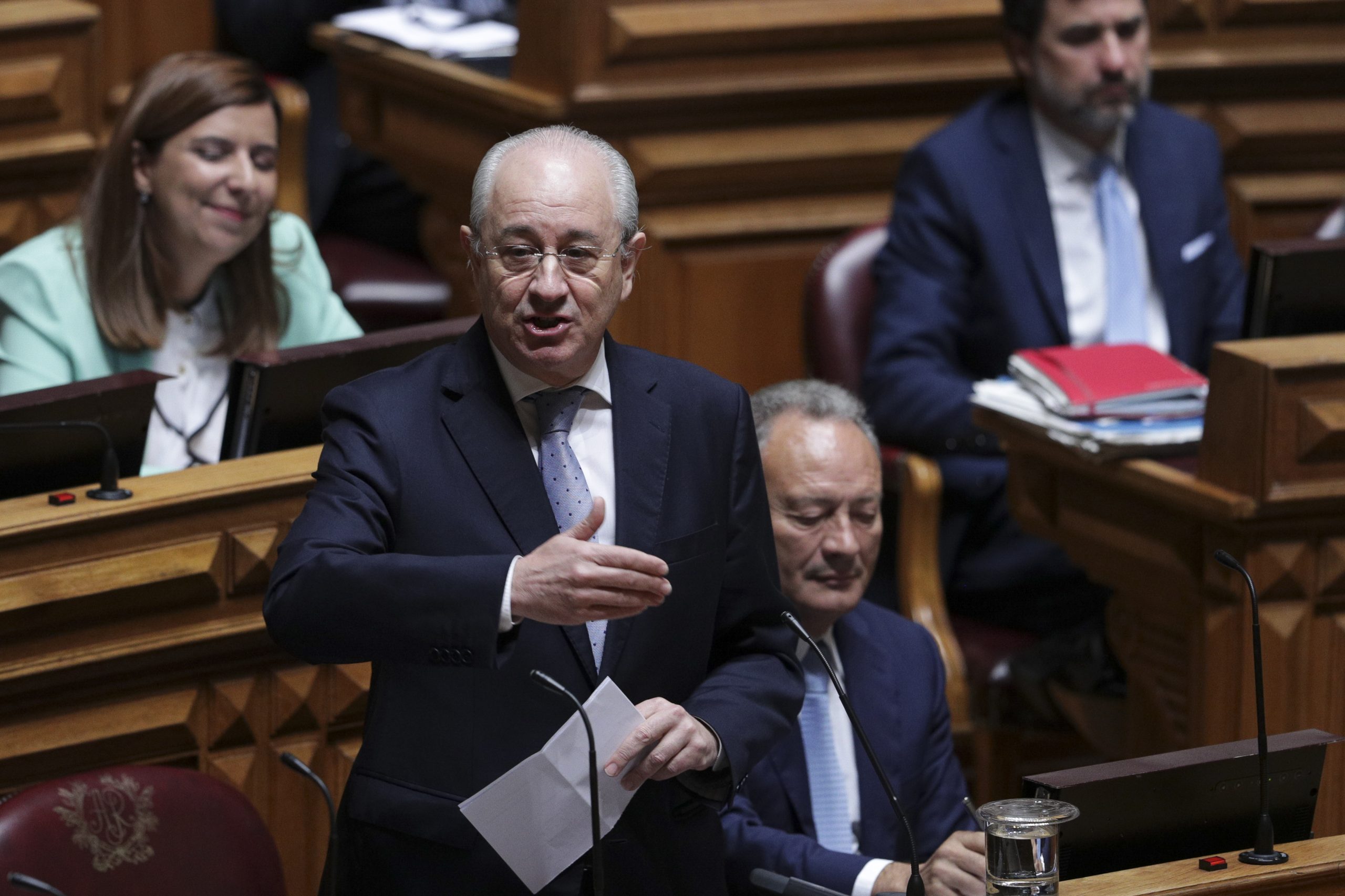Rio considera “um bocado arrojado” objetivo de aumentar salário mínimo nacional para 750 euros
