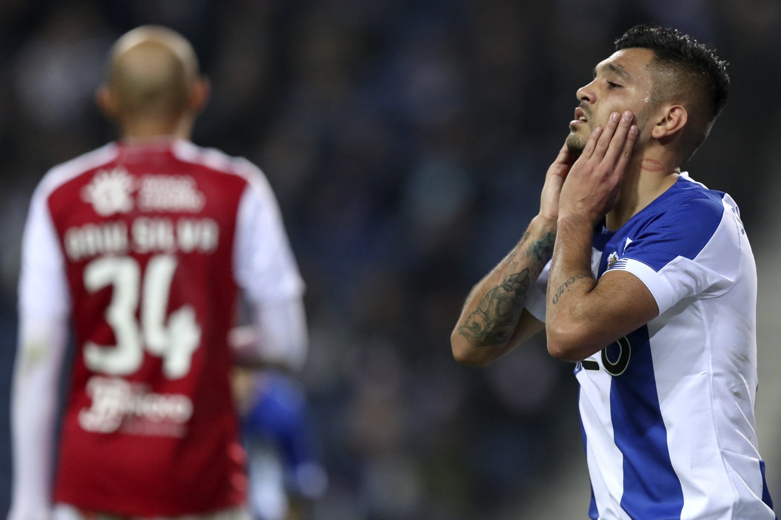 FC Porto falha dois penáltis e perde em casa com o Sporting de Braga