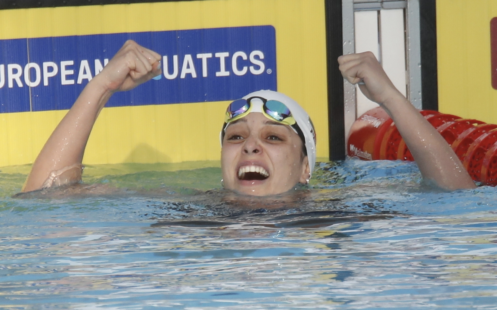 Portuguesa Camila Rebelo é campeã europeia de natação nos 200m costas
