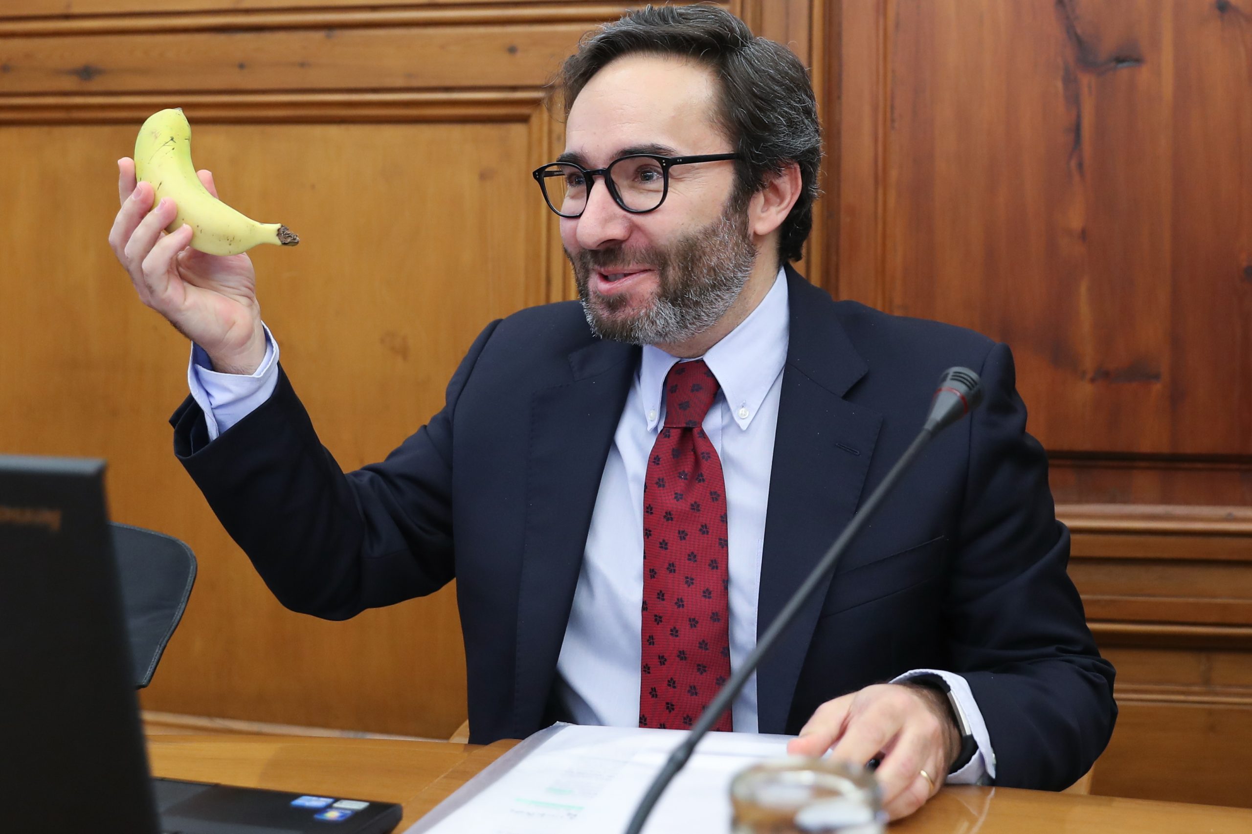 Diretor da OCDE diz que debater perdão da dívida de países pobres é incontornável