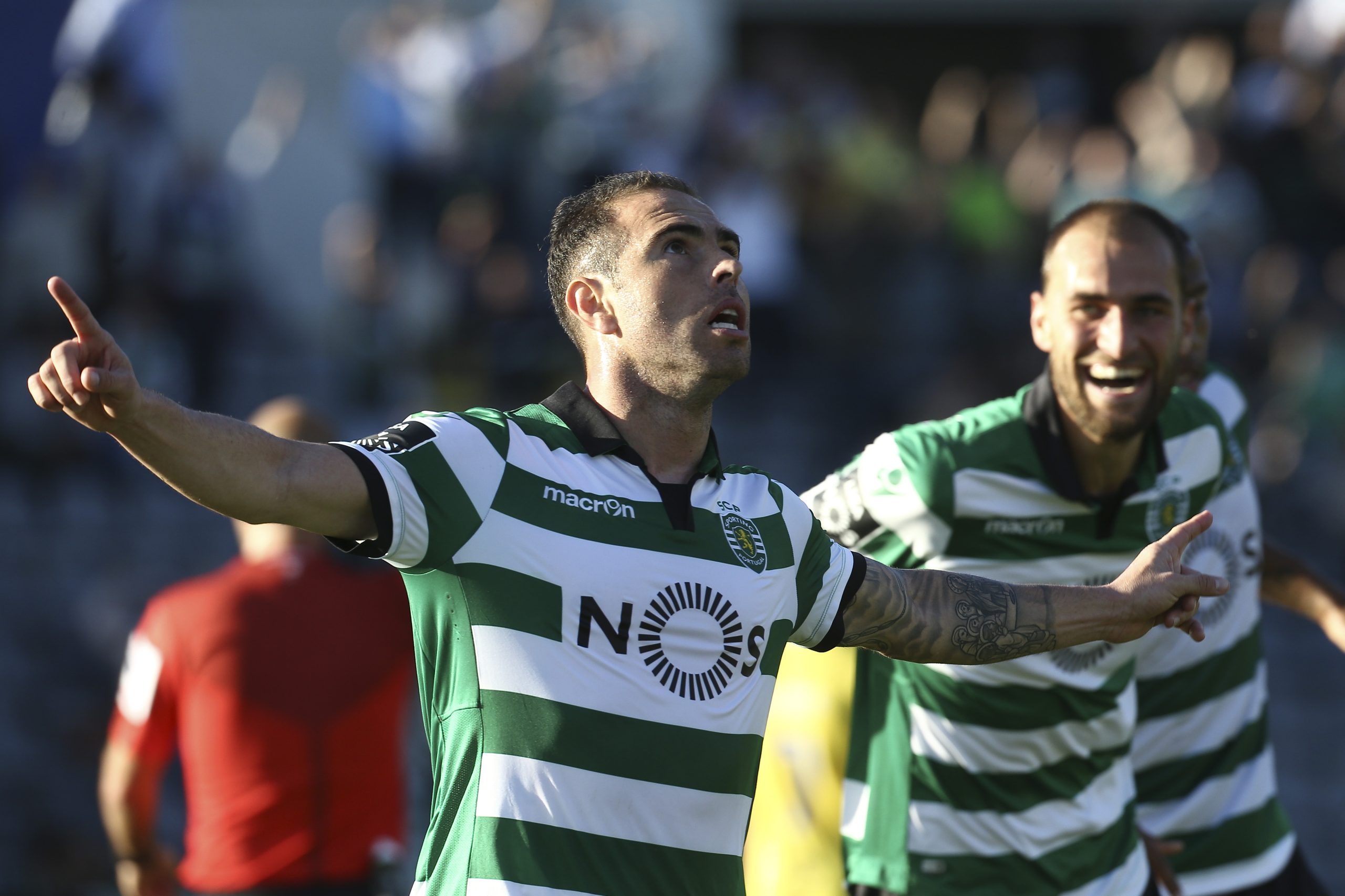 Sporting conquista três pontos em 90 segundos