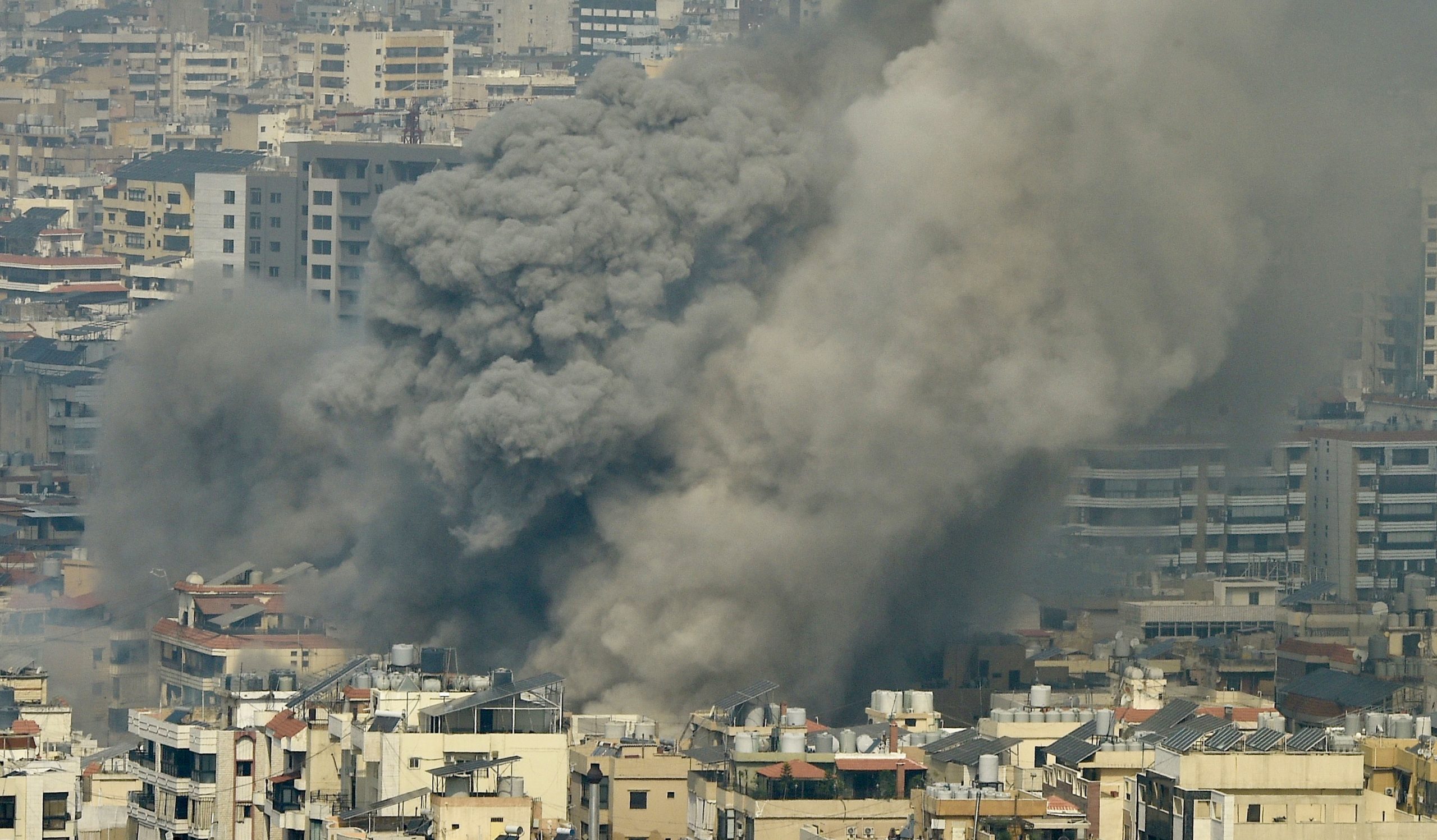 Israel destrói 300 alvos do Hezbollah no Líbano apesar do cessar-fogo