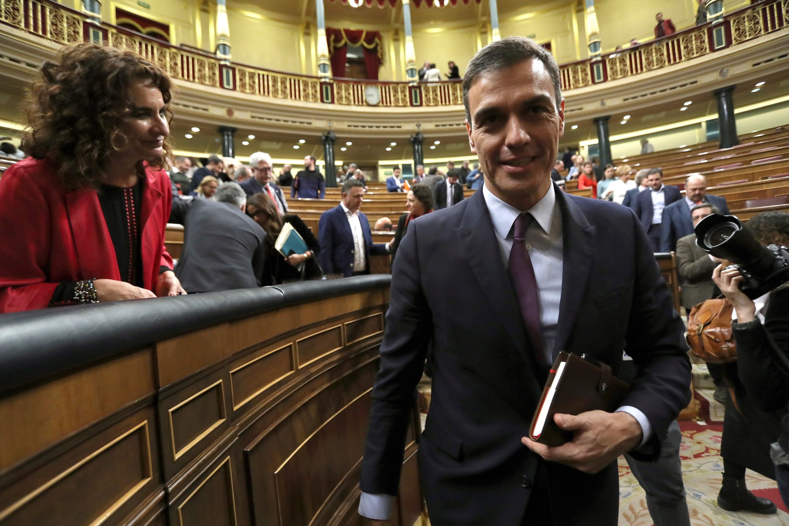 Primeiro-ministro espanhol anuncia hoje a data das eleições legislativas