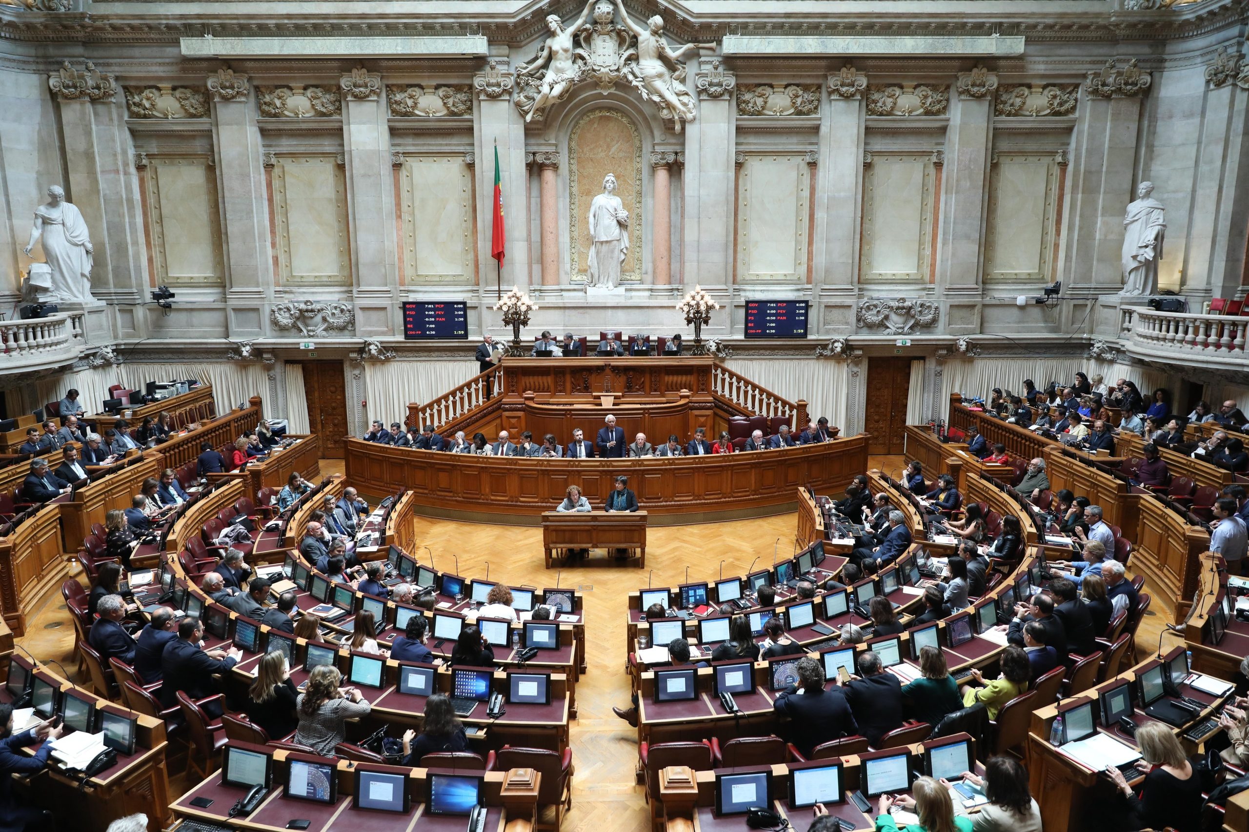 Parlamento debate lei que reforça meios de combate ao terrorismo na sexta-feira