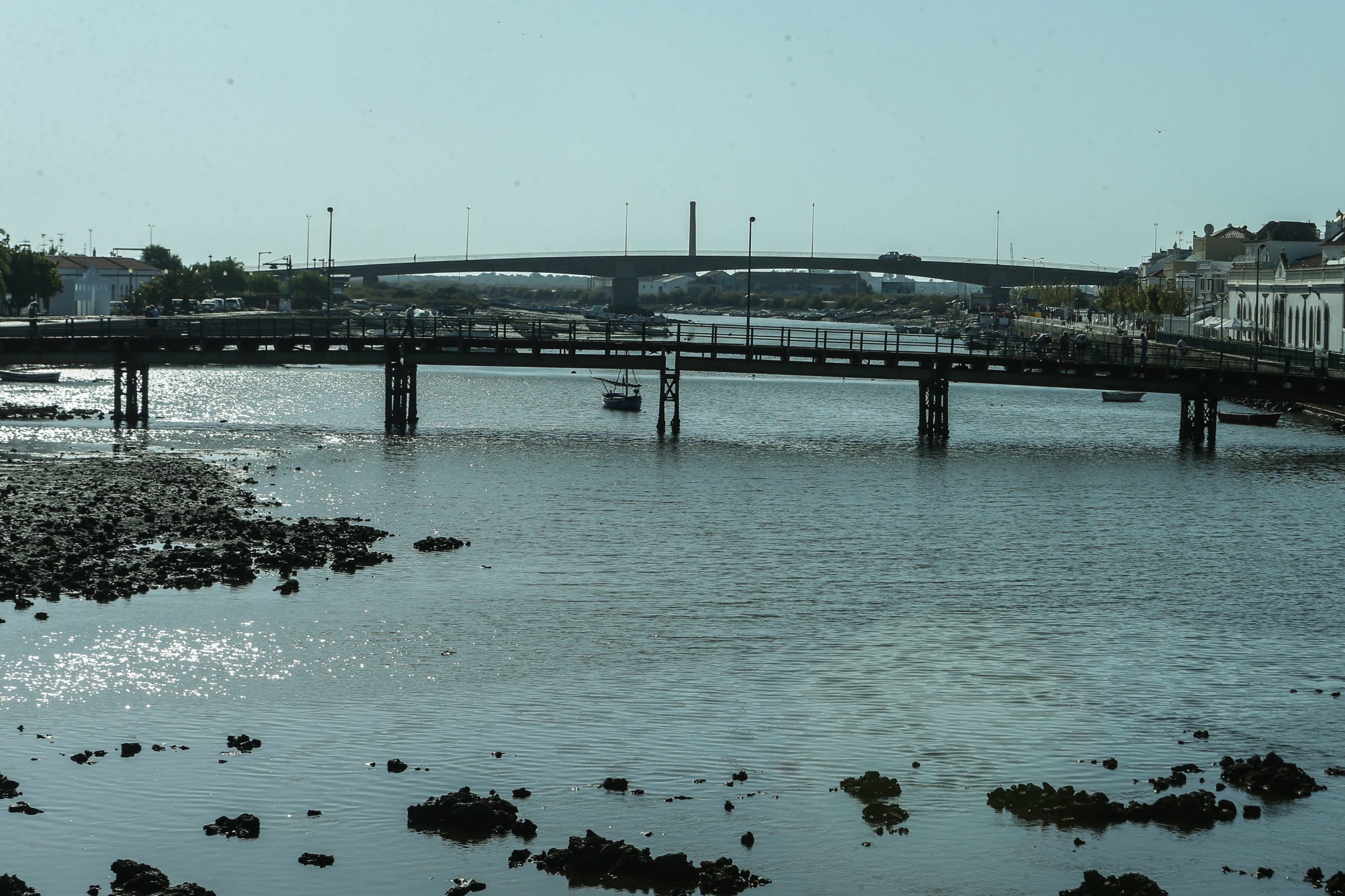 Era uma ponte provisória, mas ficou 30 anos. Agora, o novo “mamarracho” está a dividir a população de Tavira