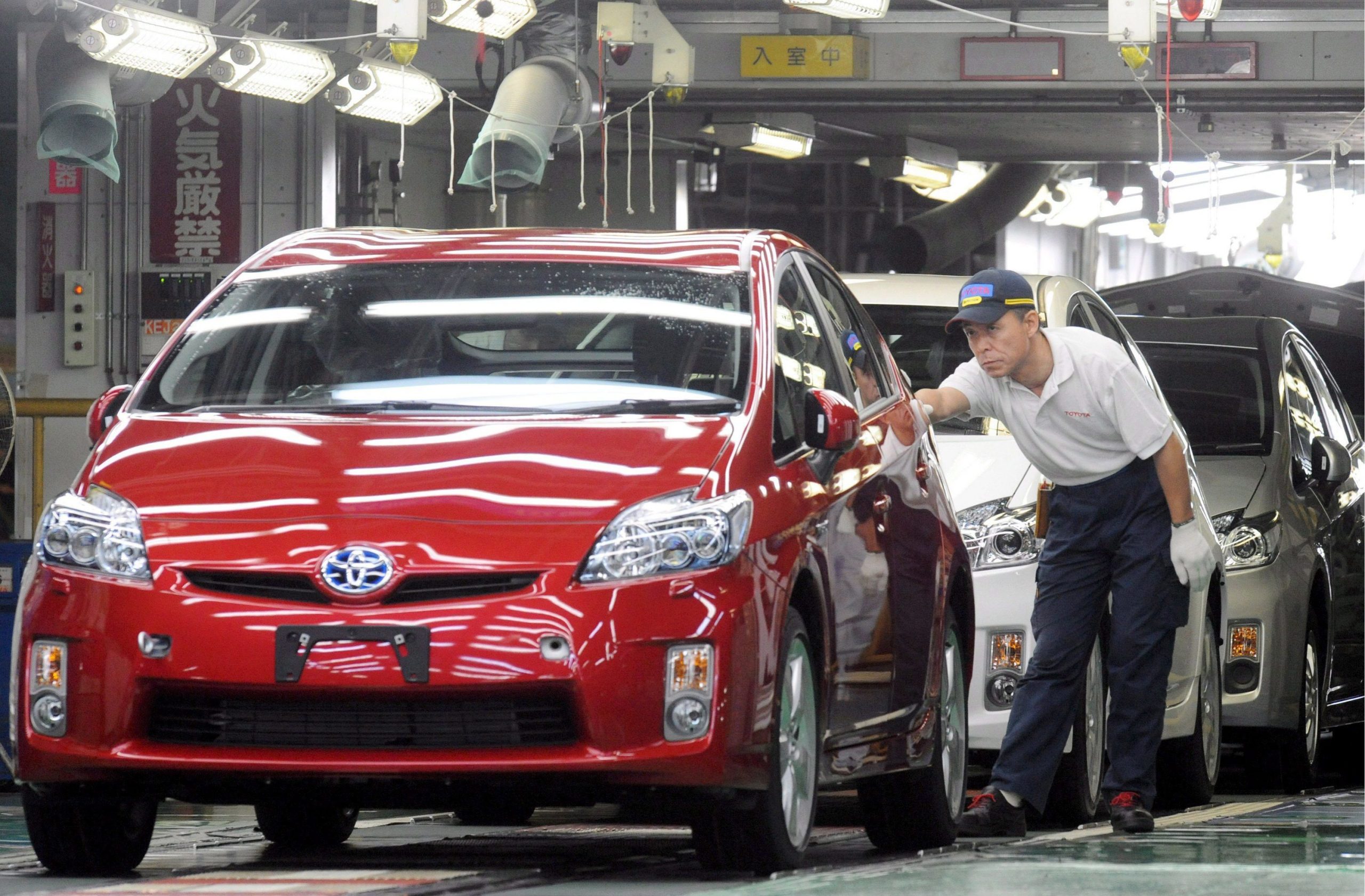 Economia do Japão encolhe pela primeira vez num ano e mostra vulnerabilidades