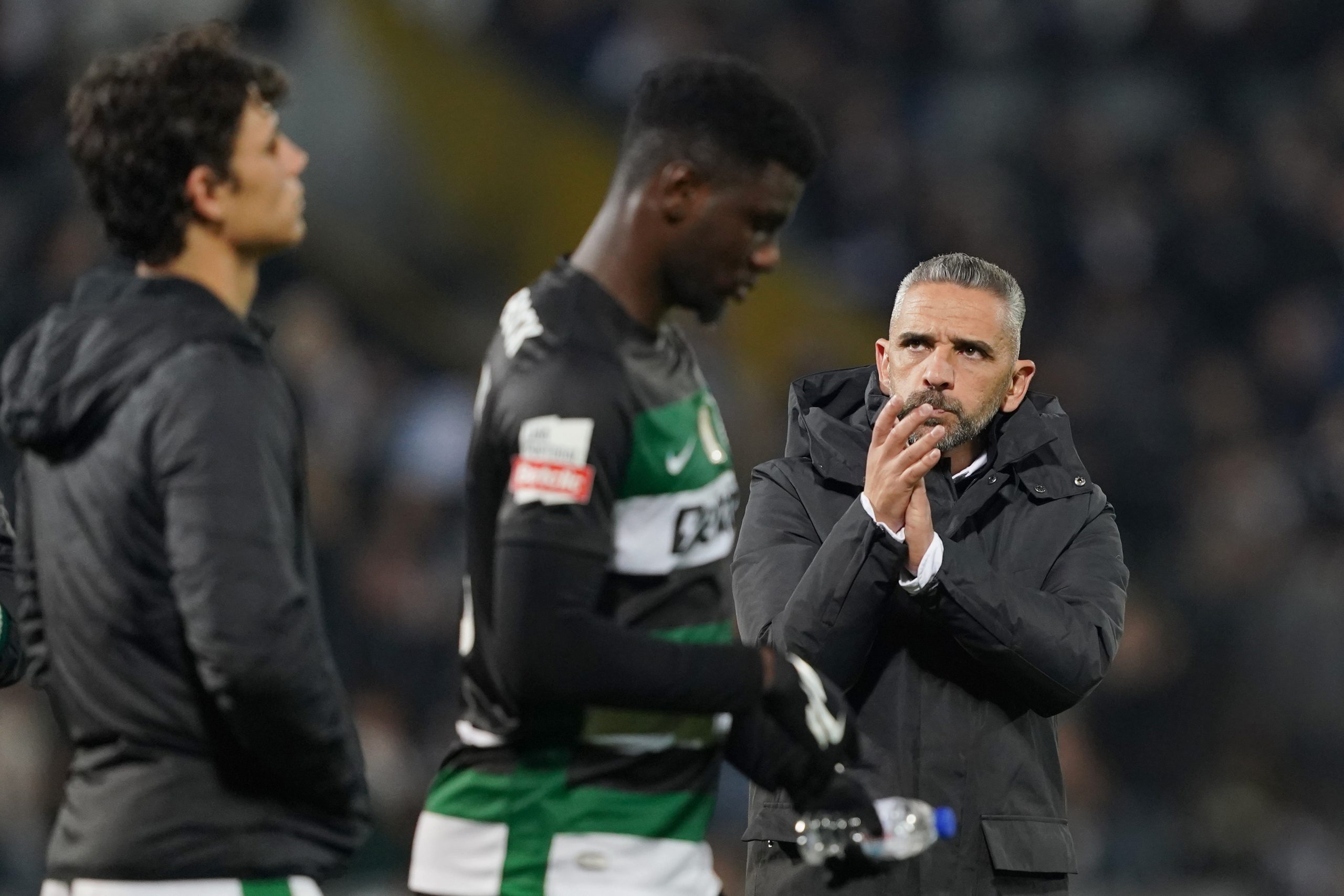 Jogo emocionante vê Sporting CP empatar com Vitória SC e colocar em risco liderança isolada