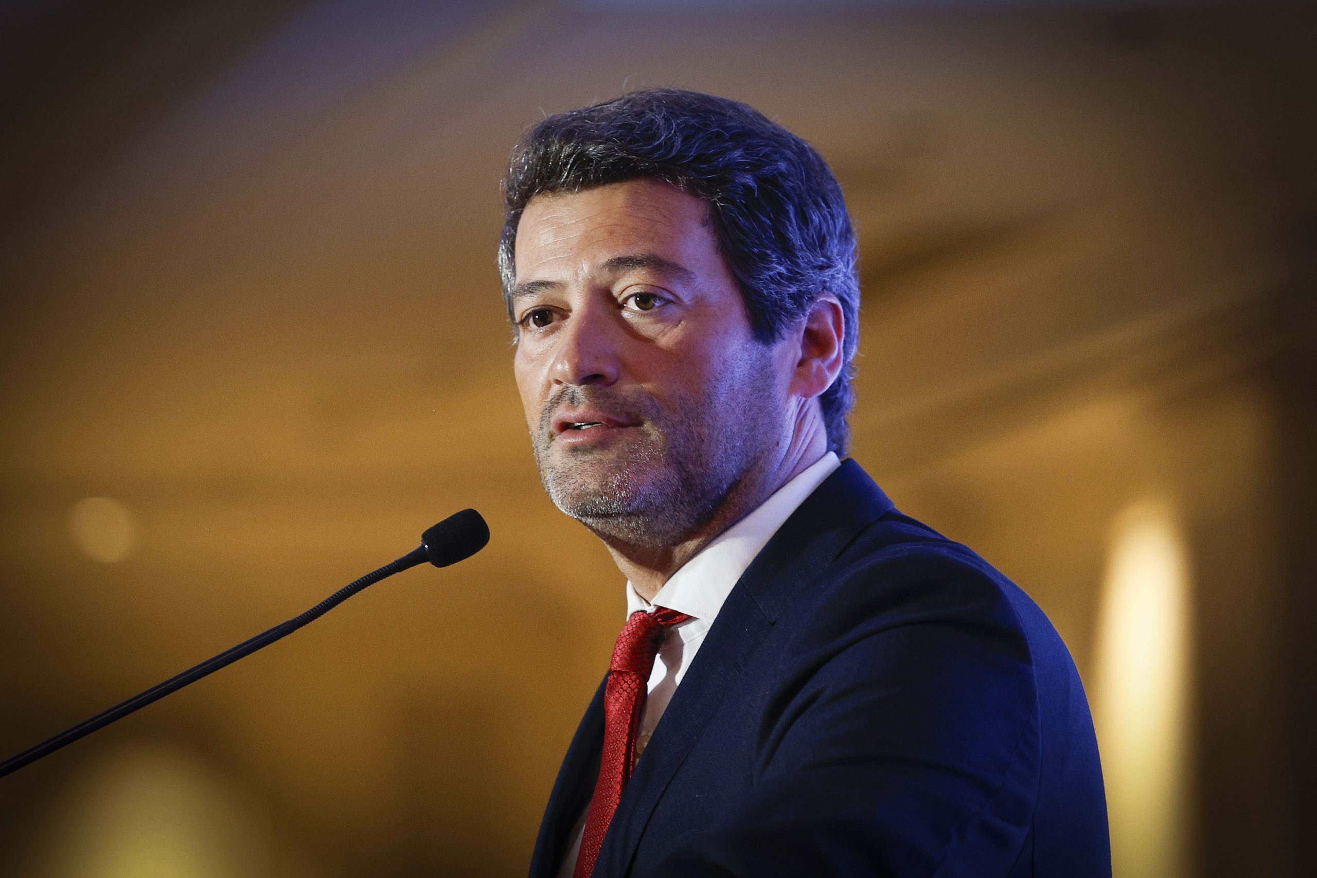 André Ventura condena sem reservas qualquer tipo de violência e acusa Moedas