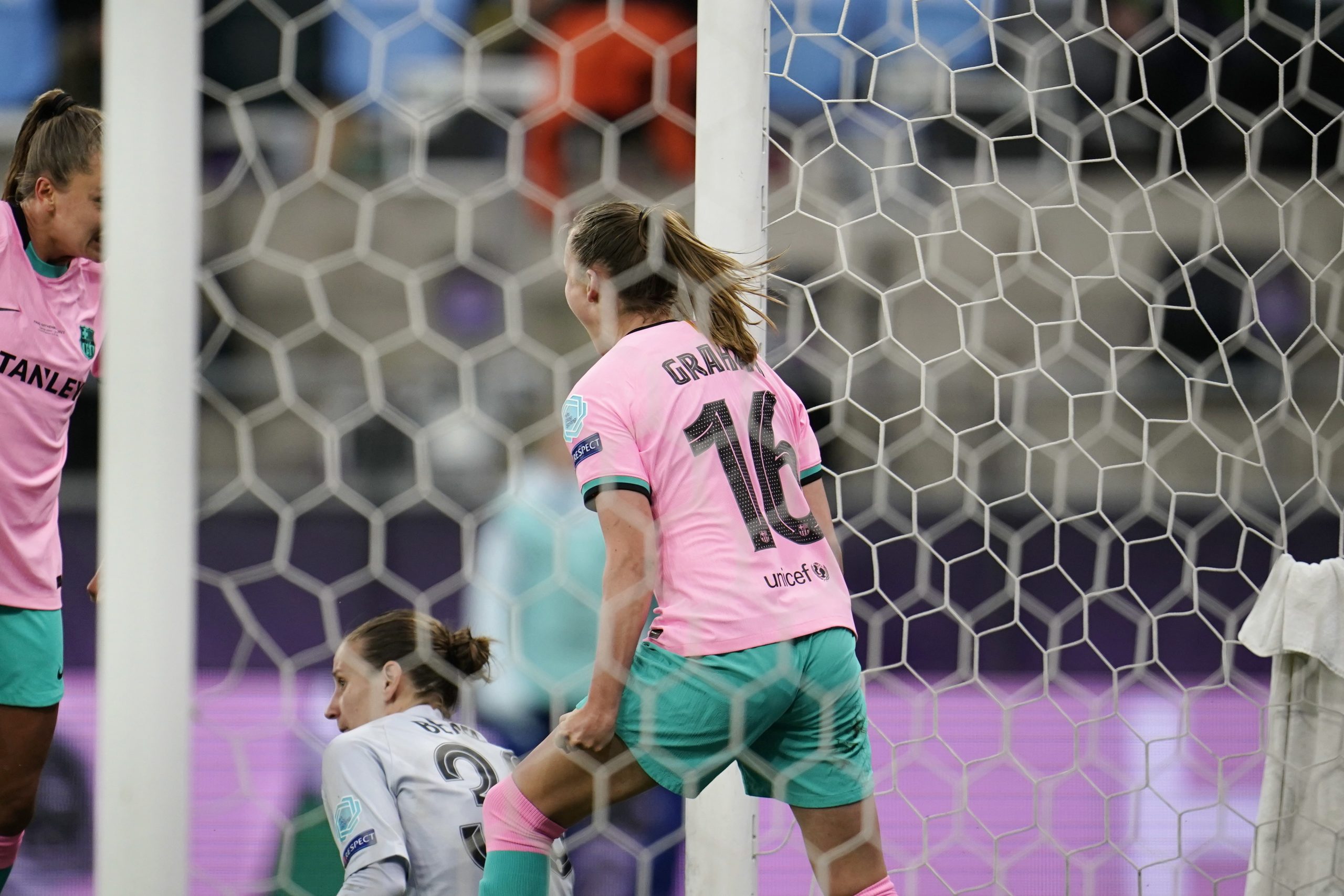 FC Barcelona campeão europeu feminino ao golear o Chelsea