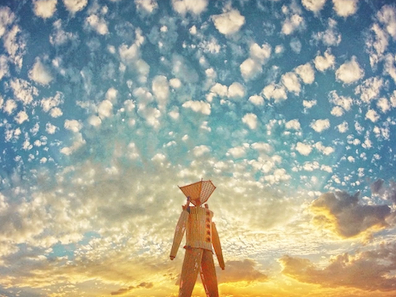 Fotógrafo ilustra experiências surreais no festival Burning Man