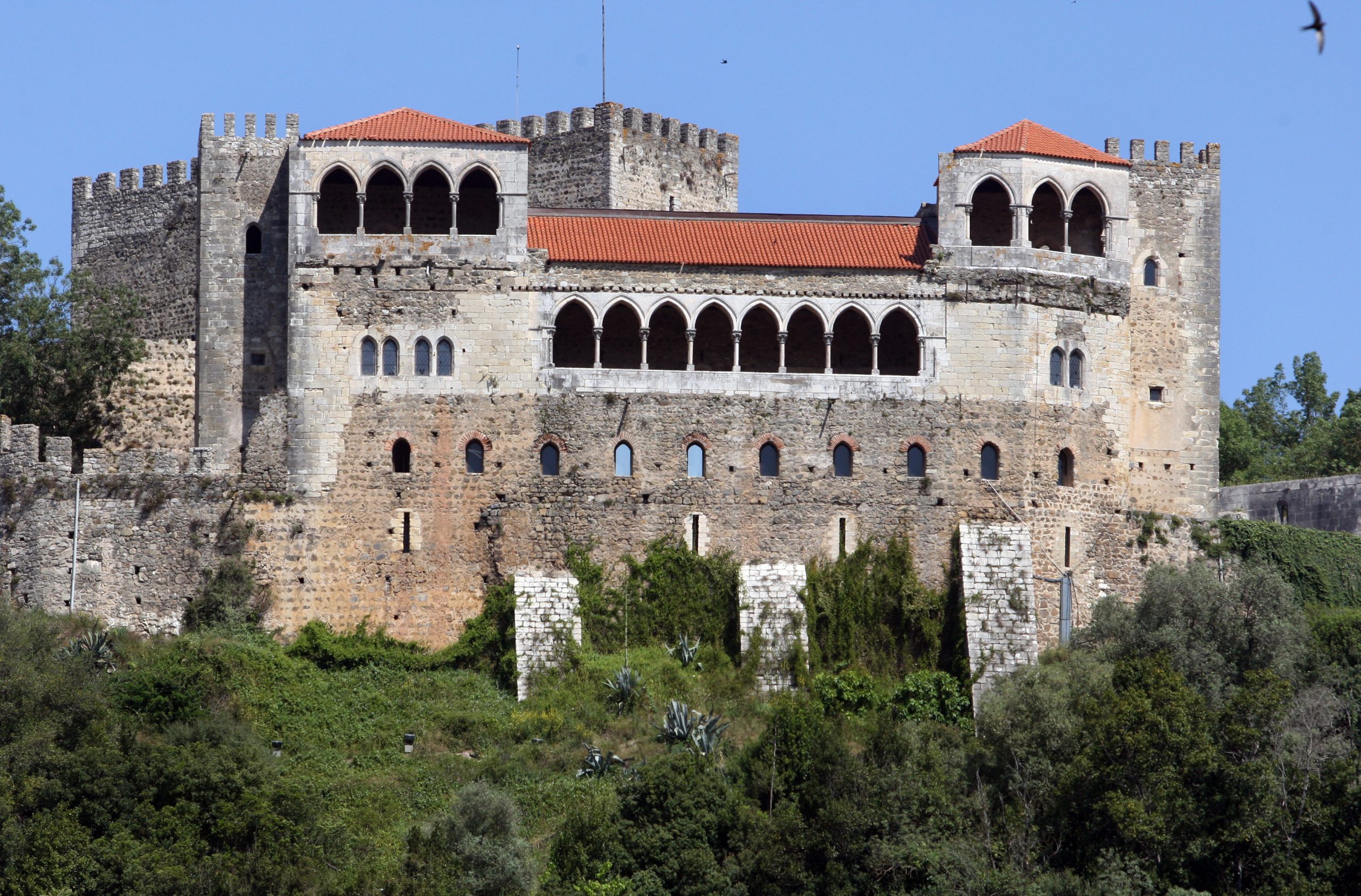 Aldina Duarte, Pedro Mafama e A Garota Não vão estar no Castelo de Leiria