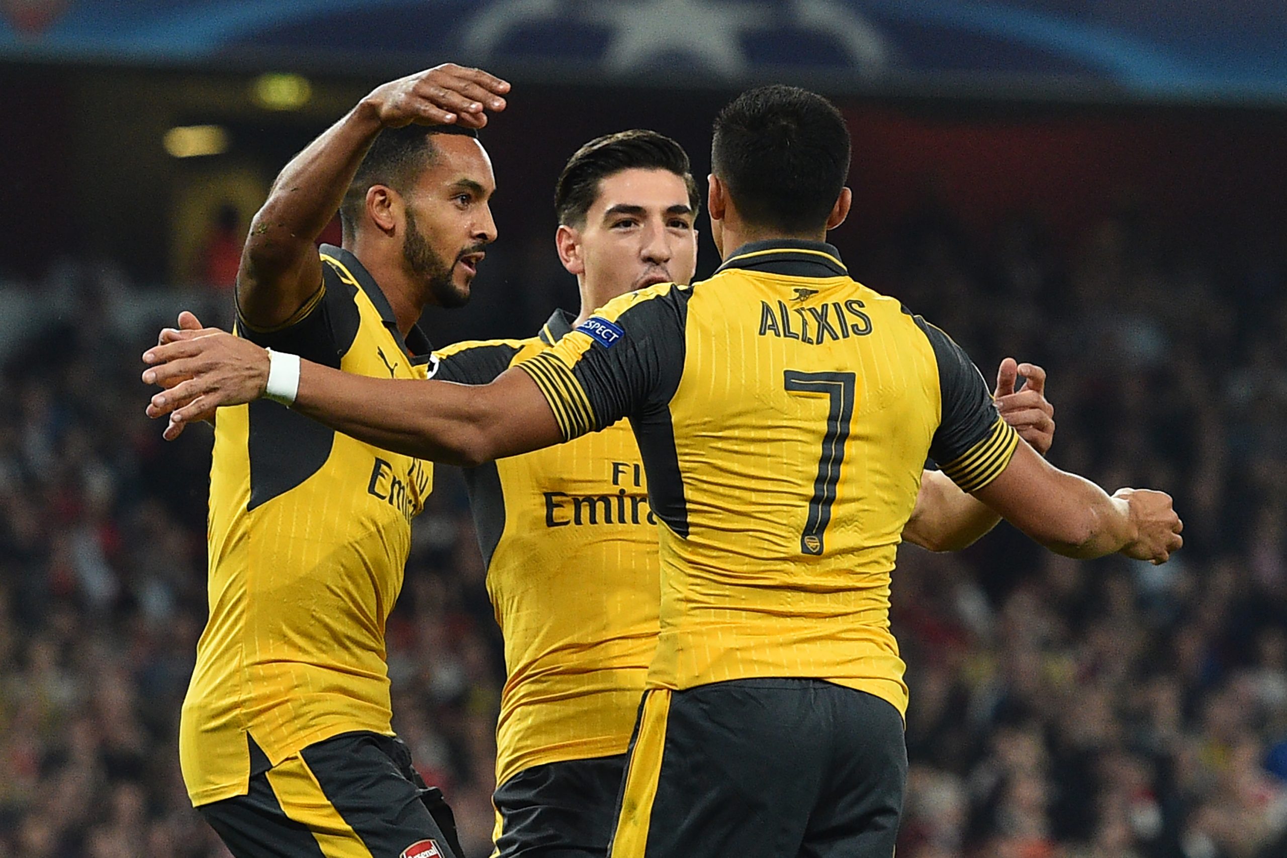 Alexis Sánchez paga um milhão de euros ao fisco espanhol para evitar julgamento