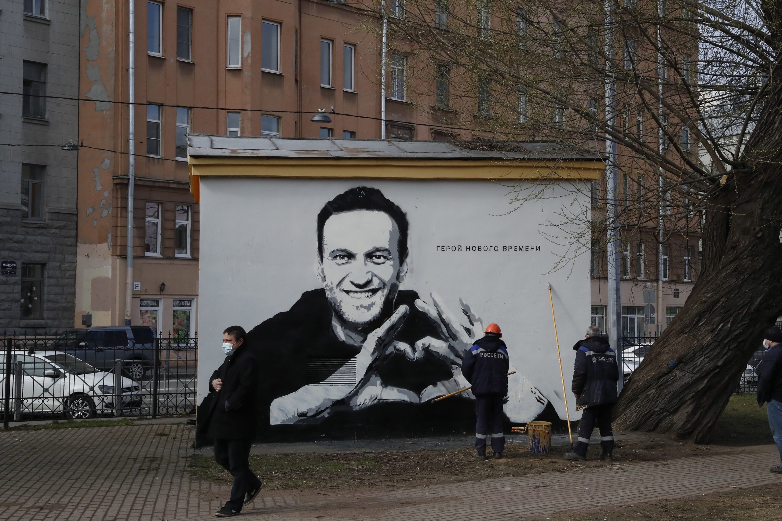 Alexei Navalny foi envenenado há um ano. Para assinalar a data, pede um ataque à corrupção