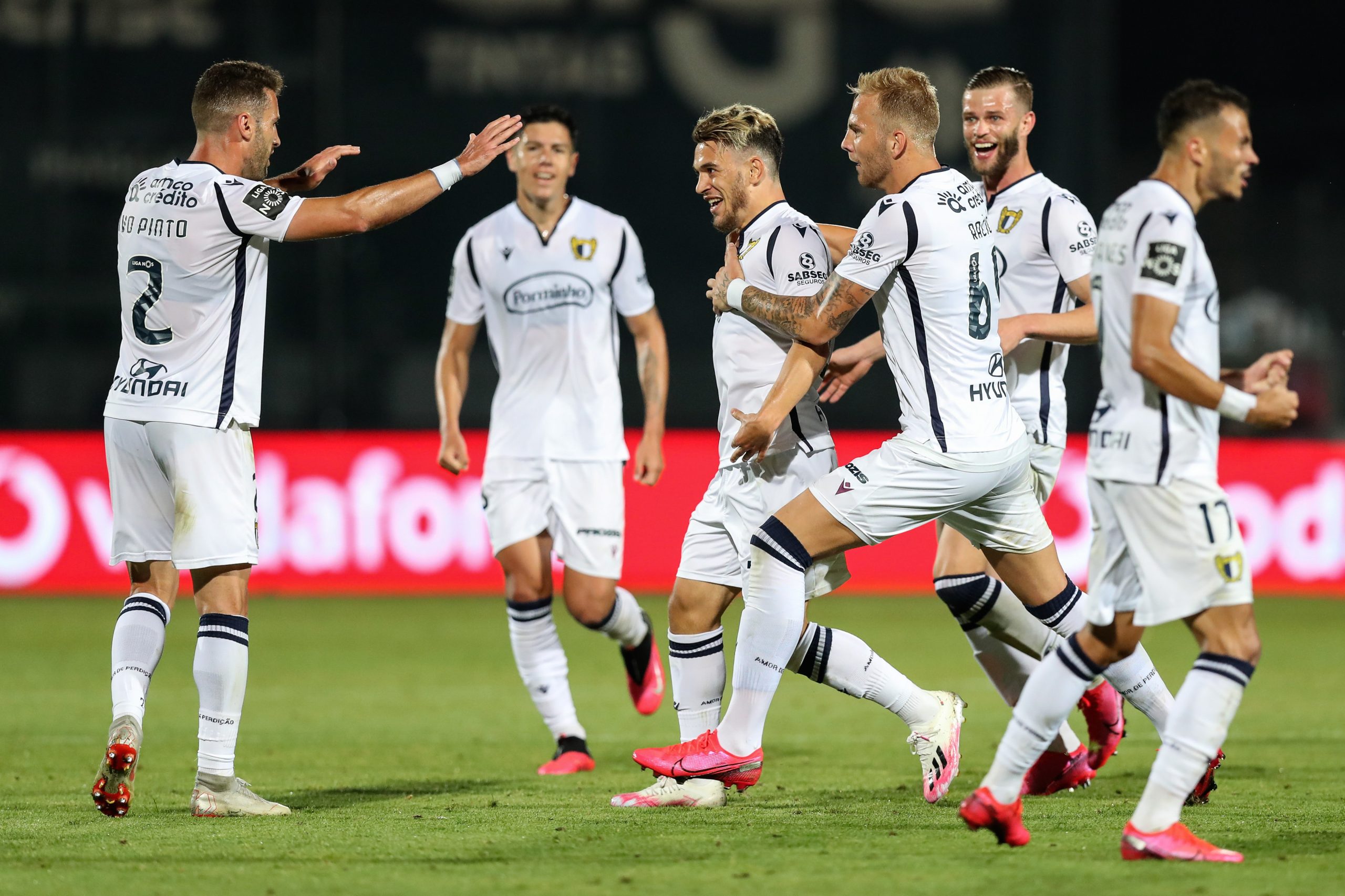 Famalicão tenta em Barcelos igualar Sporting no quarto lugar da I Liga