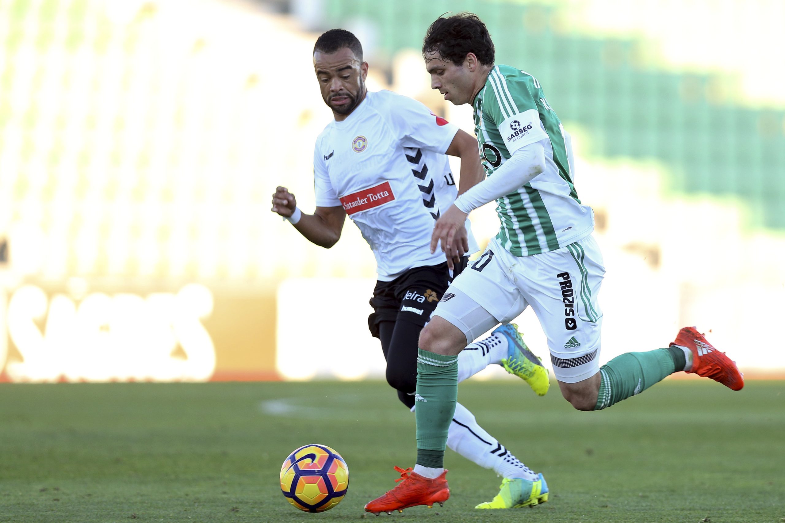 Rio Ave aproxima-se dos lugares europeus ao vencer Nacional