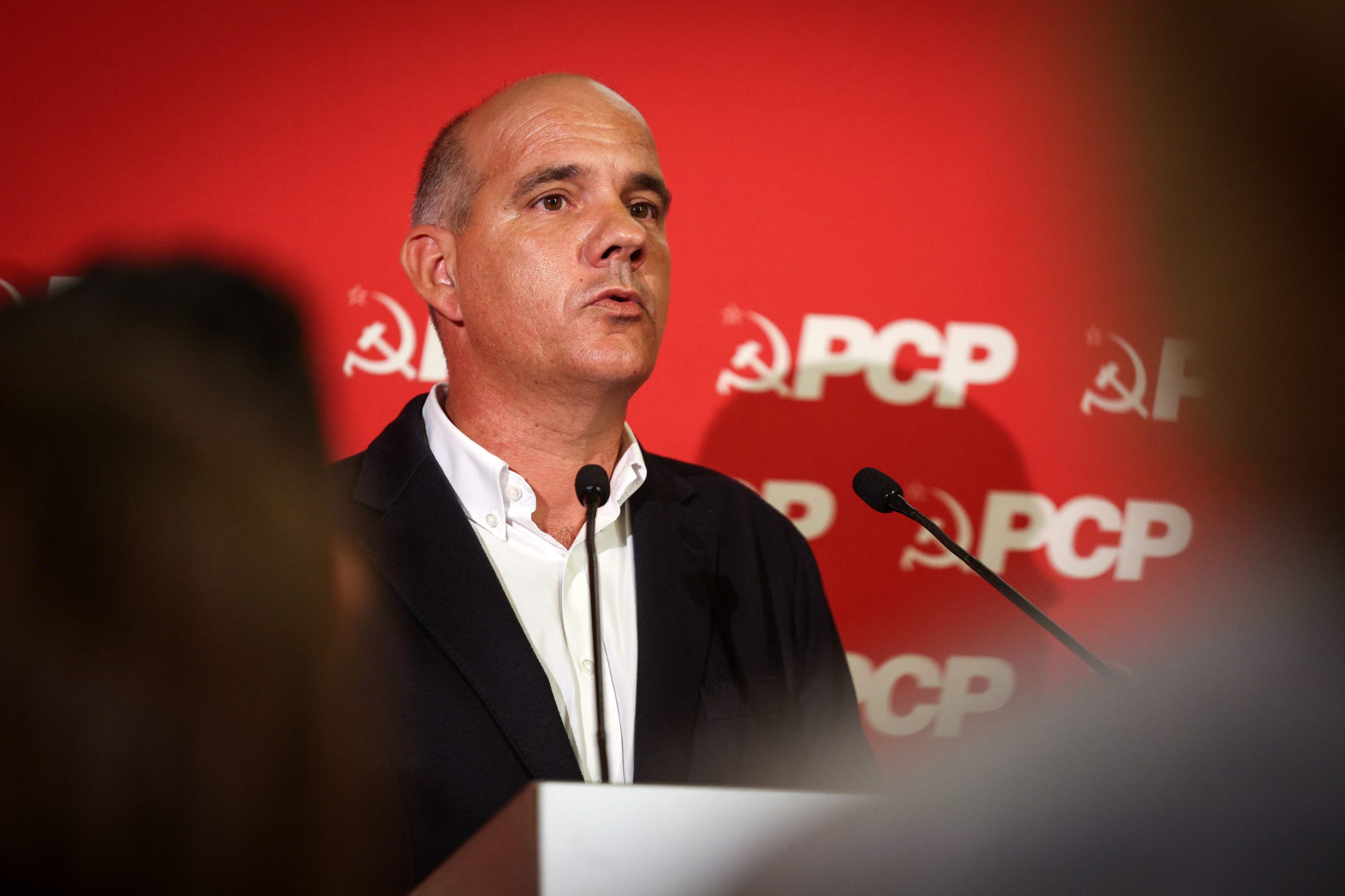 Paulo Raimundo completa dois anos à frente do PCP com críticas ao Governo e demarcação do PS