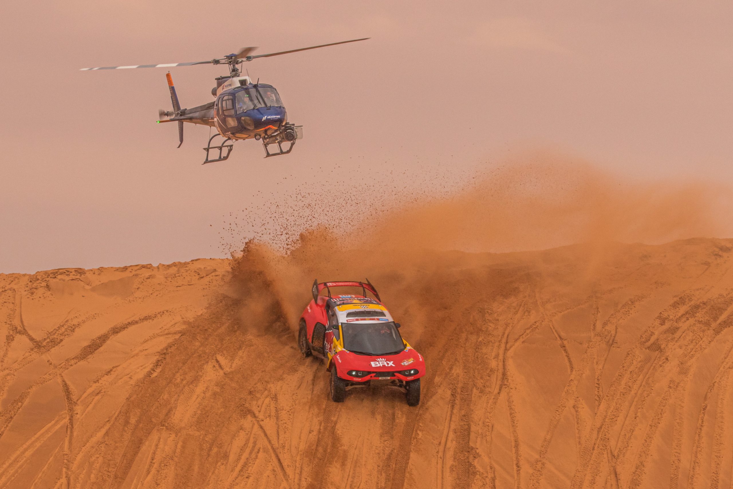 Loeb vence pela sexta vez e iguala Ari Vatanen no Rali Dakar