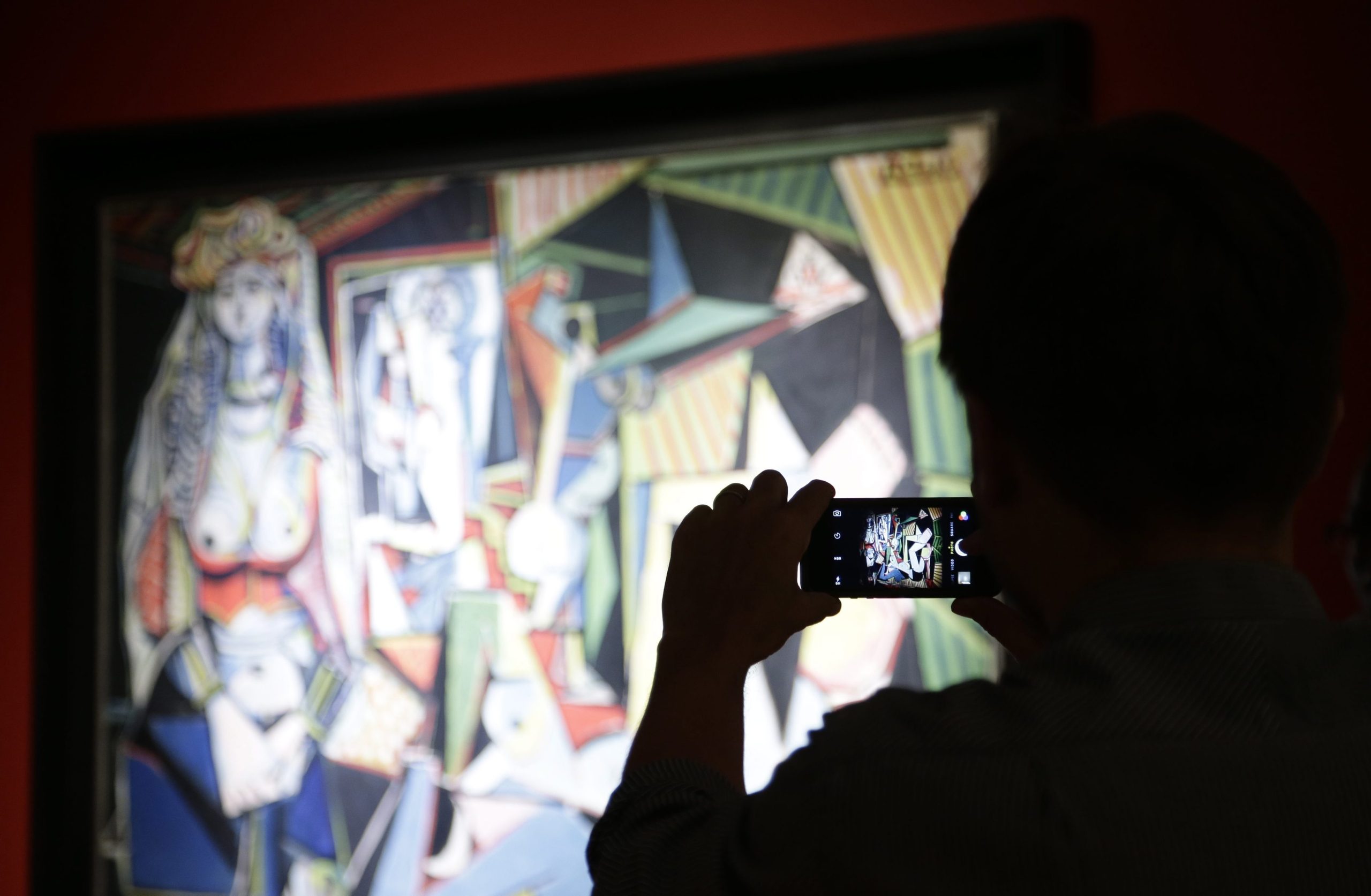 O regresso de Picasso, a música do mundo e cinema em drive in. Já sabe o que vai fazer esta terça-feira?