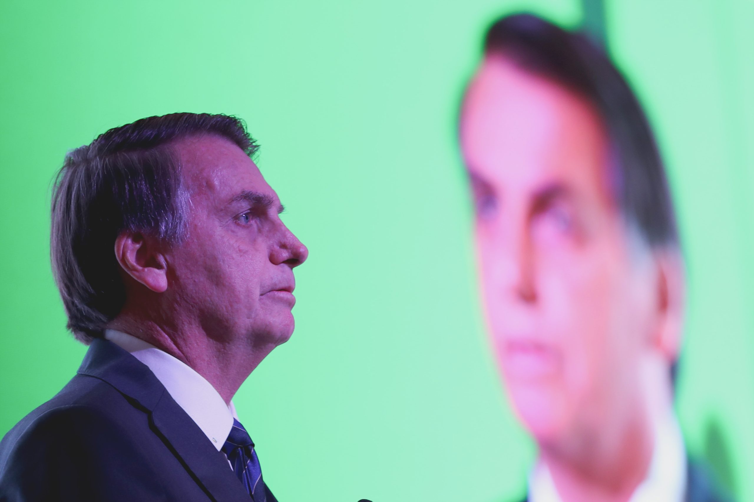 “Vocês são canalhas, patifes e querem acabar com o Brasil”. Bolsonaro nega envolvimento no caso Marielle e insulta rede Globo