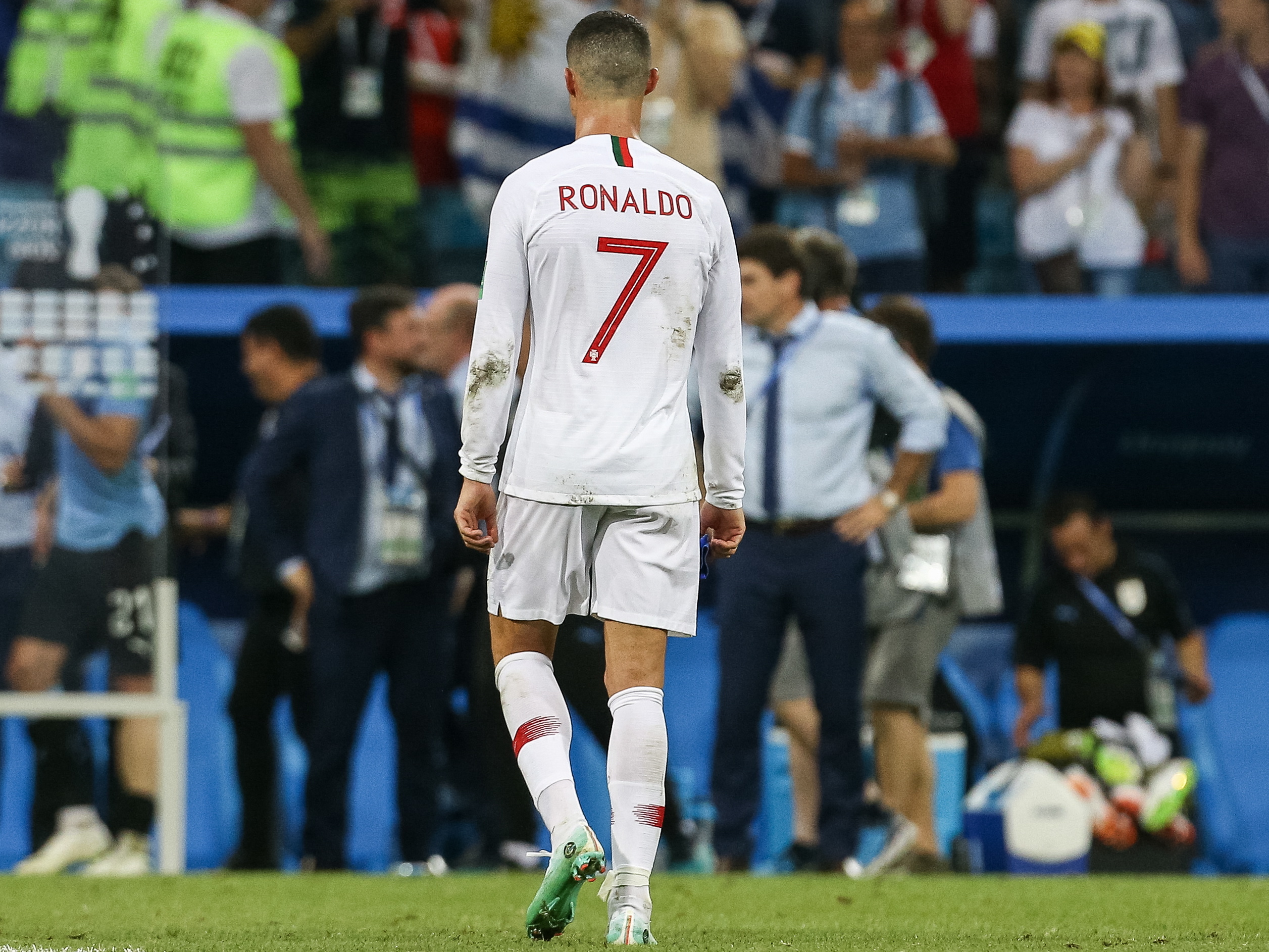 Trabalhadores da Fiat marcam greve contra valor pago pela transferência de Ronaldo