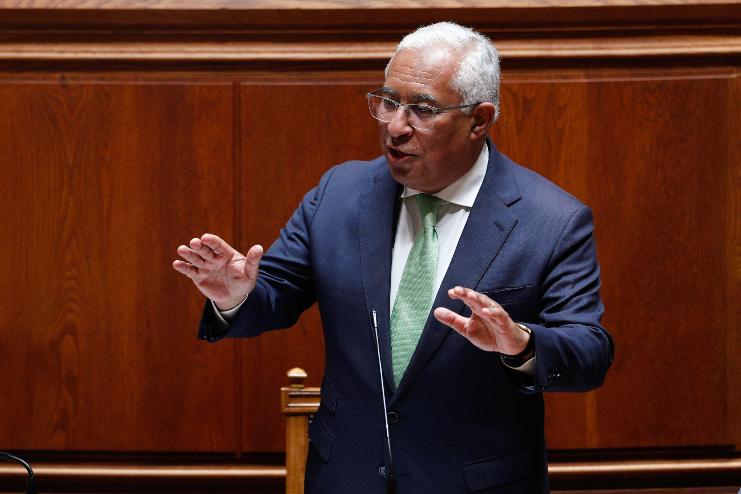 António Costa vai hoje ao parlamento para um debate já marcado pelo Orçamento