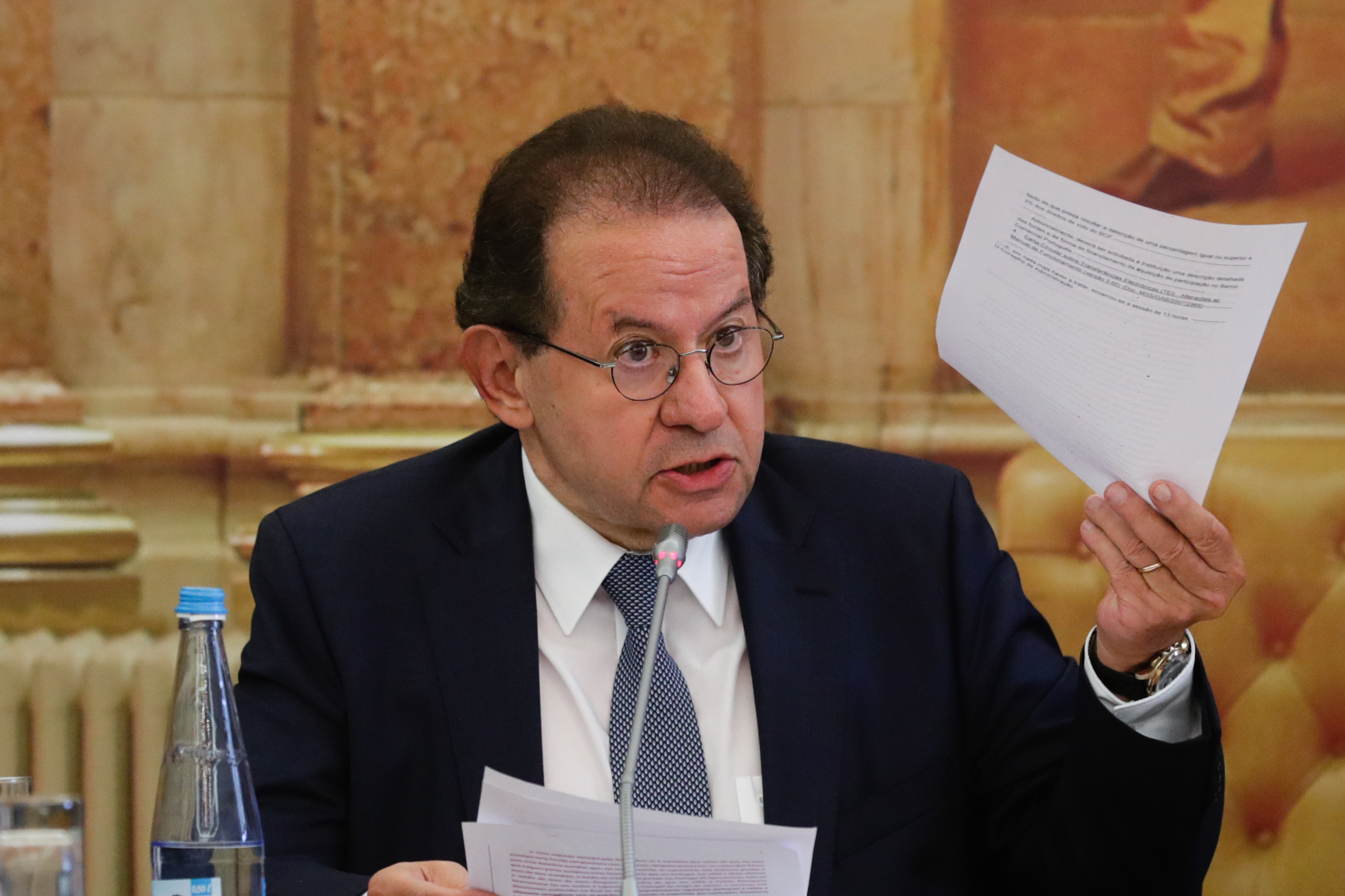 Inquérito à CGD: Constâncio nega “interferência” do Banco de Portugal na luta pelo BCP