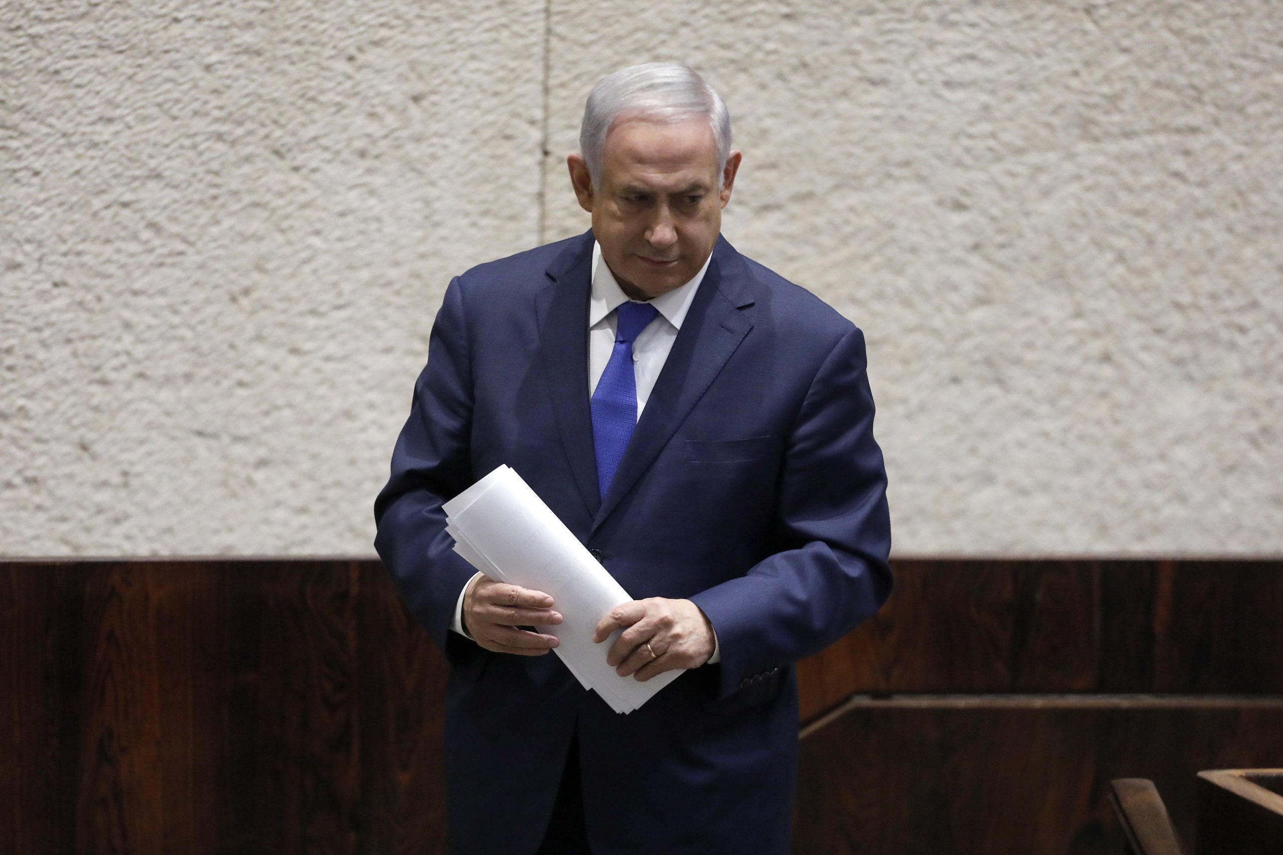 Primeiro-ministro israelita vai ser interrogado por obstrução à Justiça