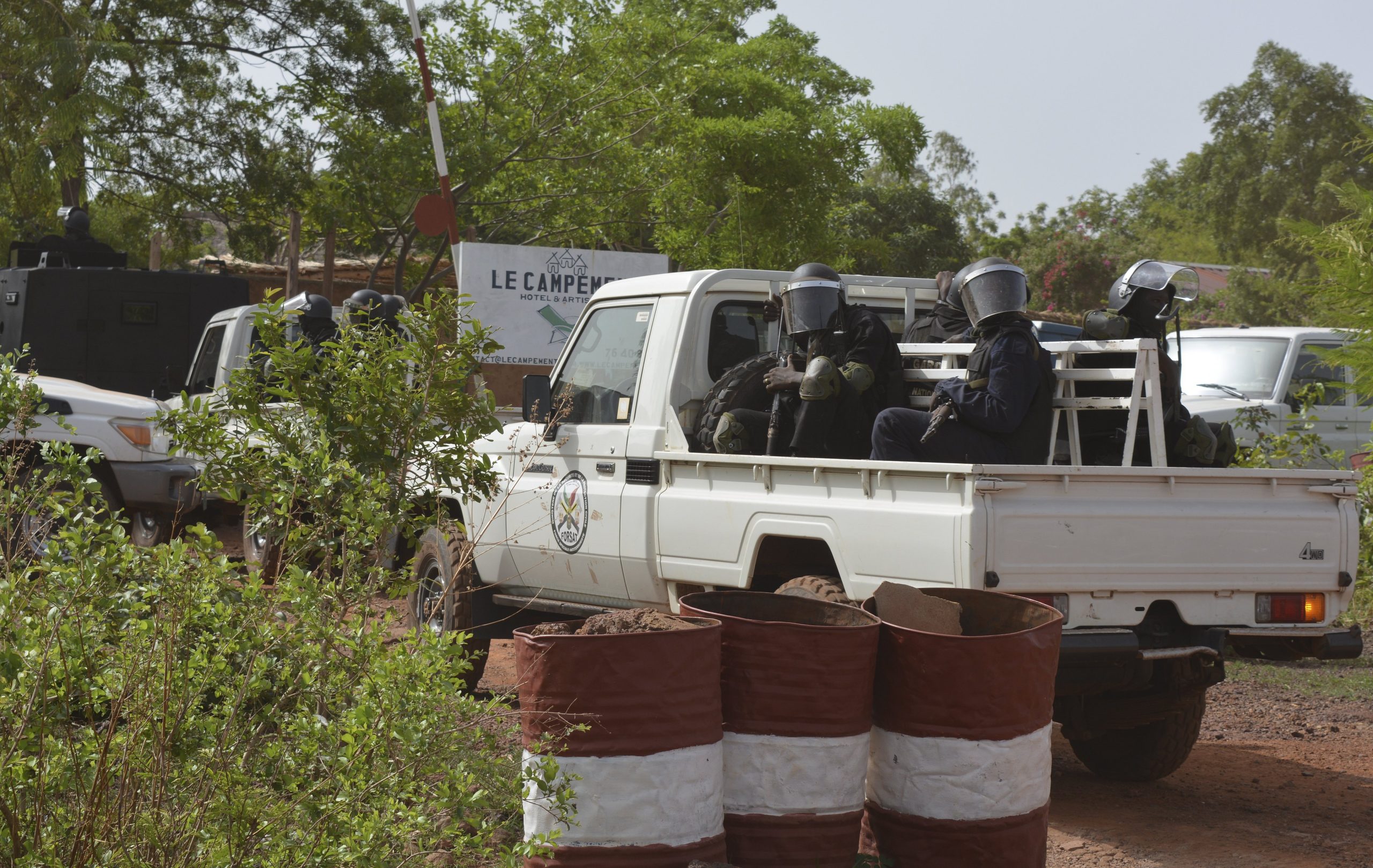 Pelo menos 14 mortos em ataque a instalações militares no Mali