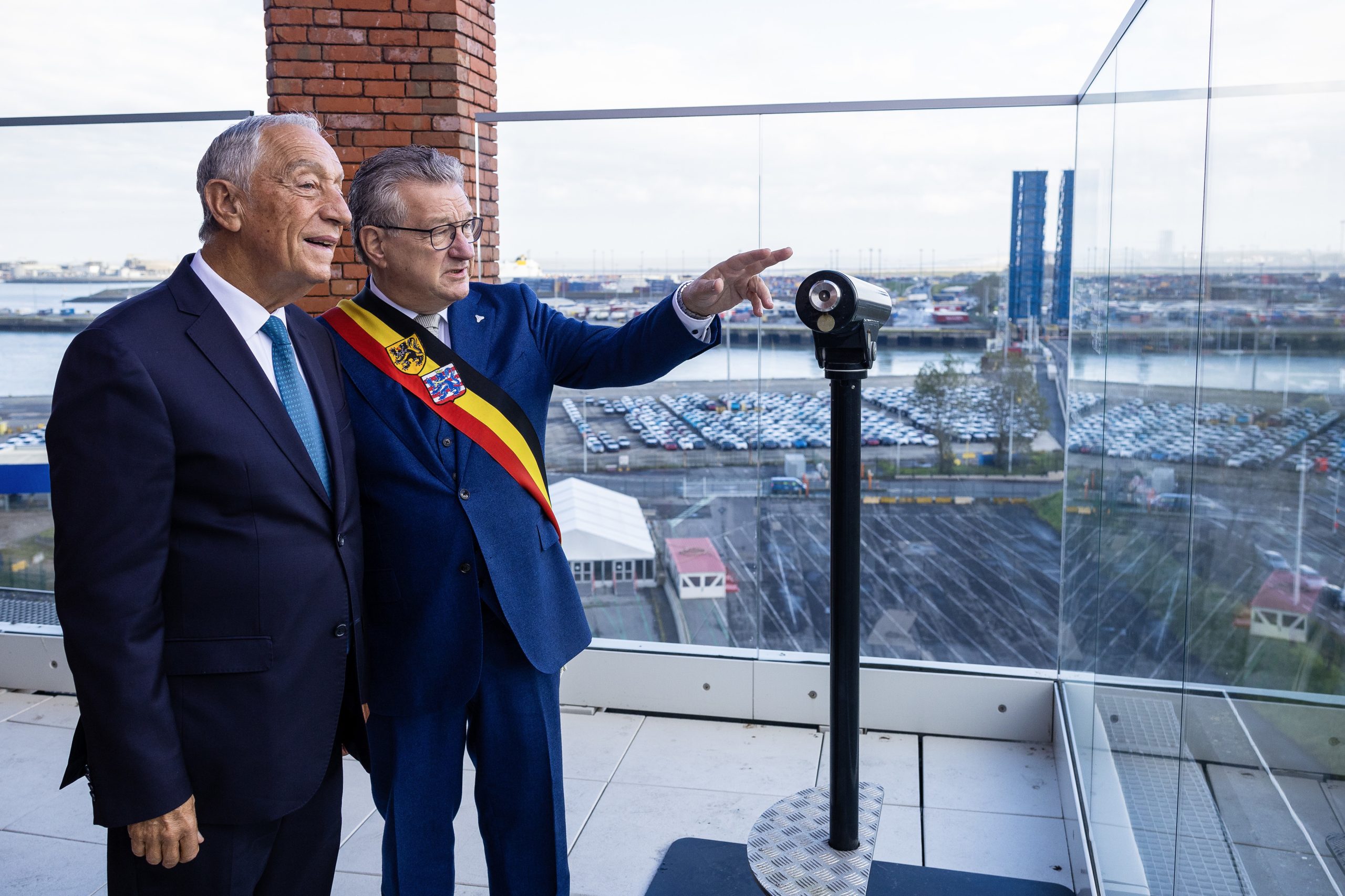 PR/Bélgica: Marcelo pede mais participação política à comunidade portuguesa