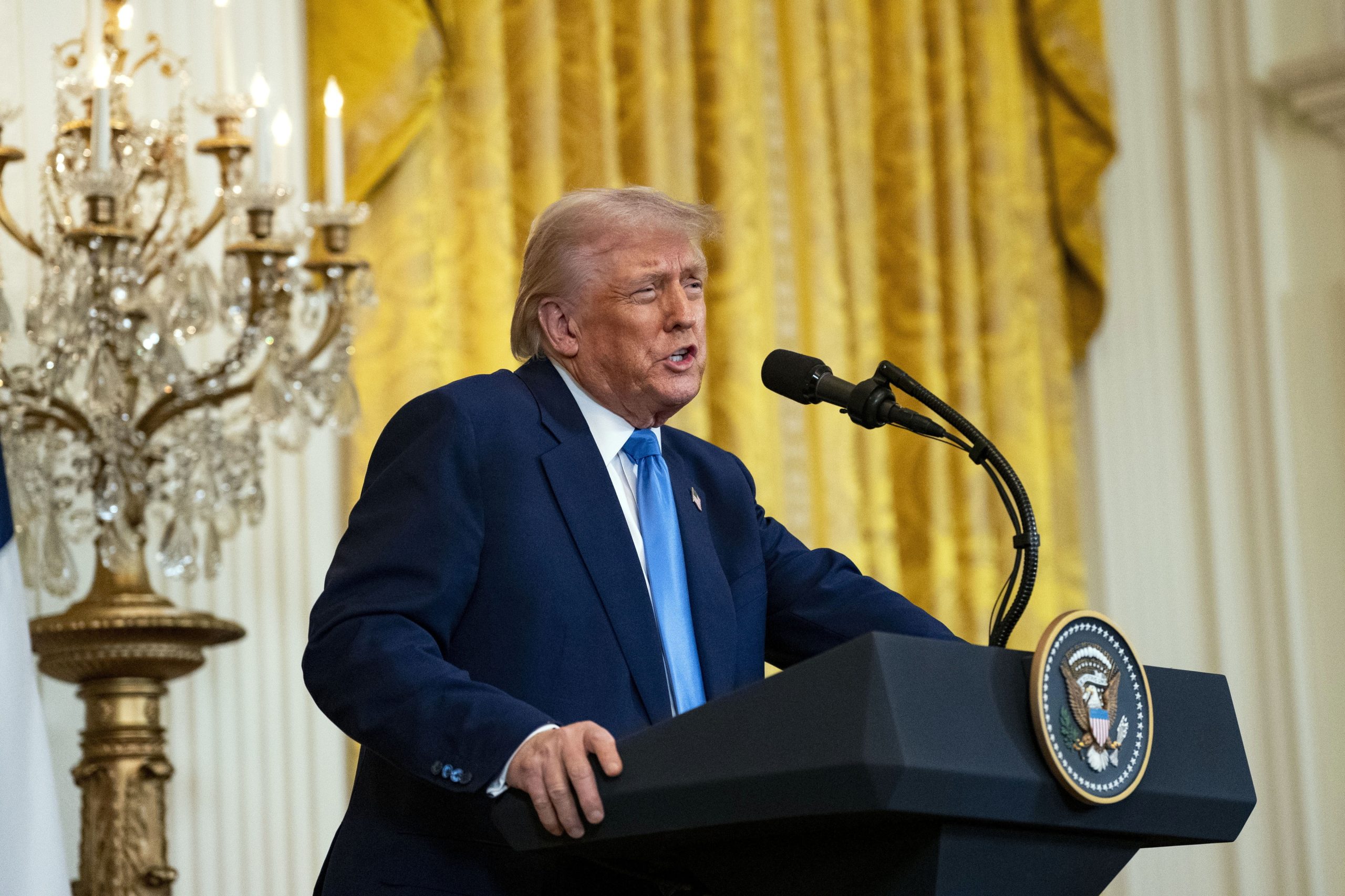 Trump anuncia “vistos gold” para milionários nos EUA