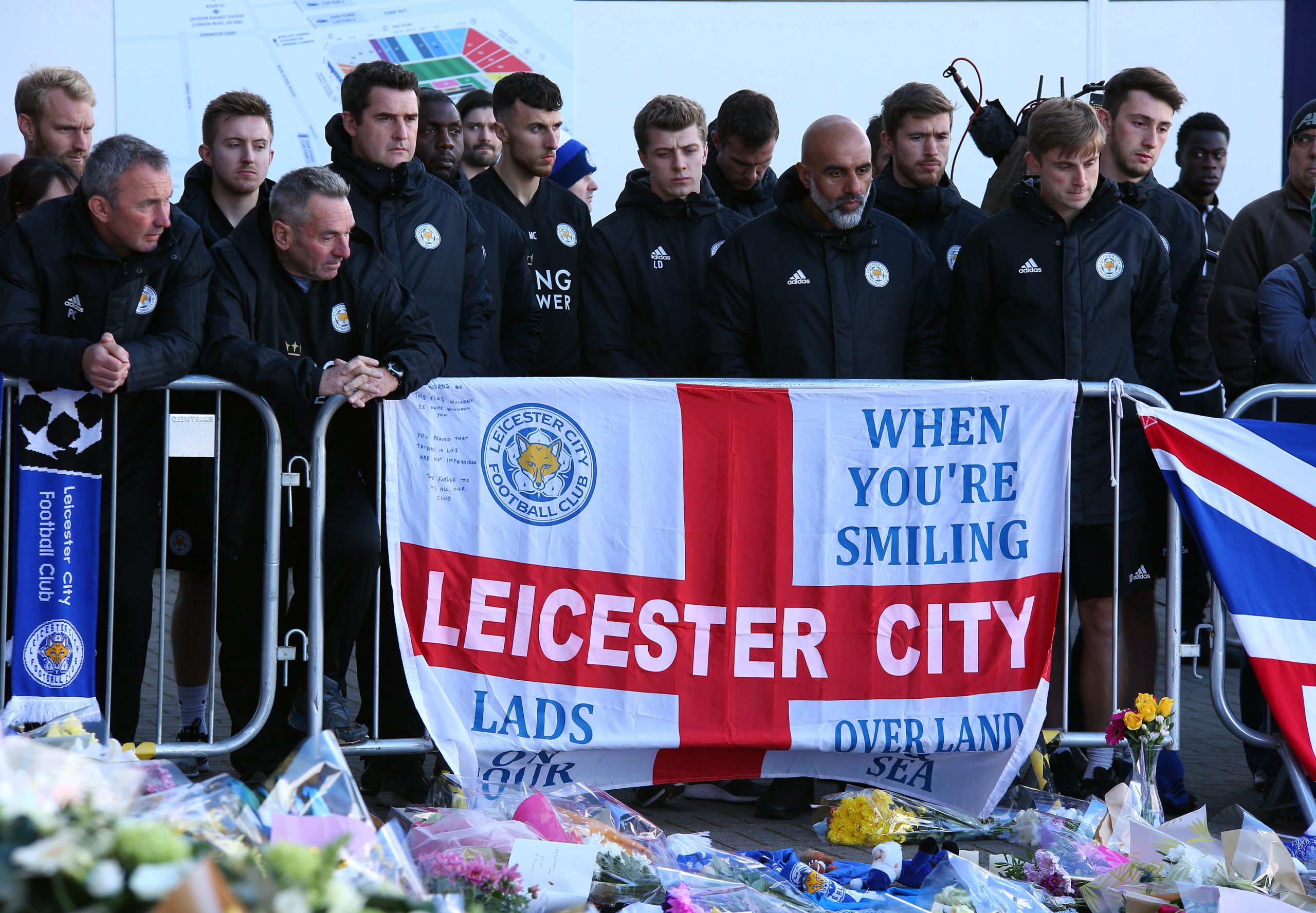 Jogo entre Leicester e Southampton vai disputar-se em 27 de novembro