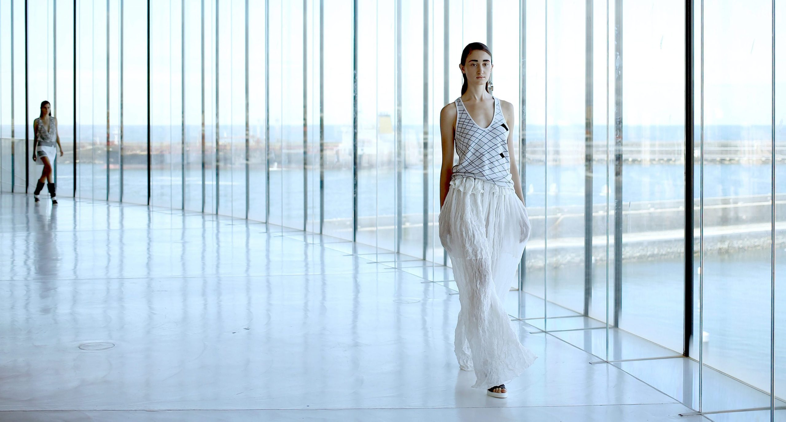 Paris: Luís Buchinho apresentou coleção para “sobreviver à tendência de moda”