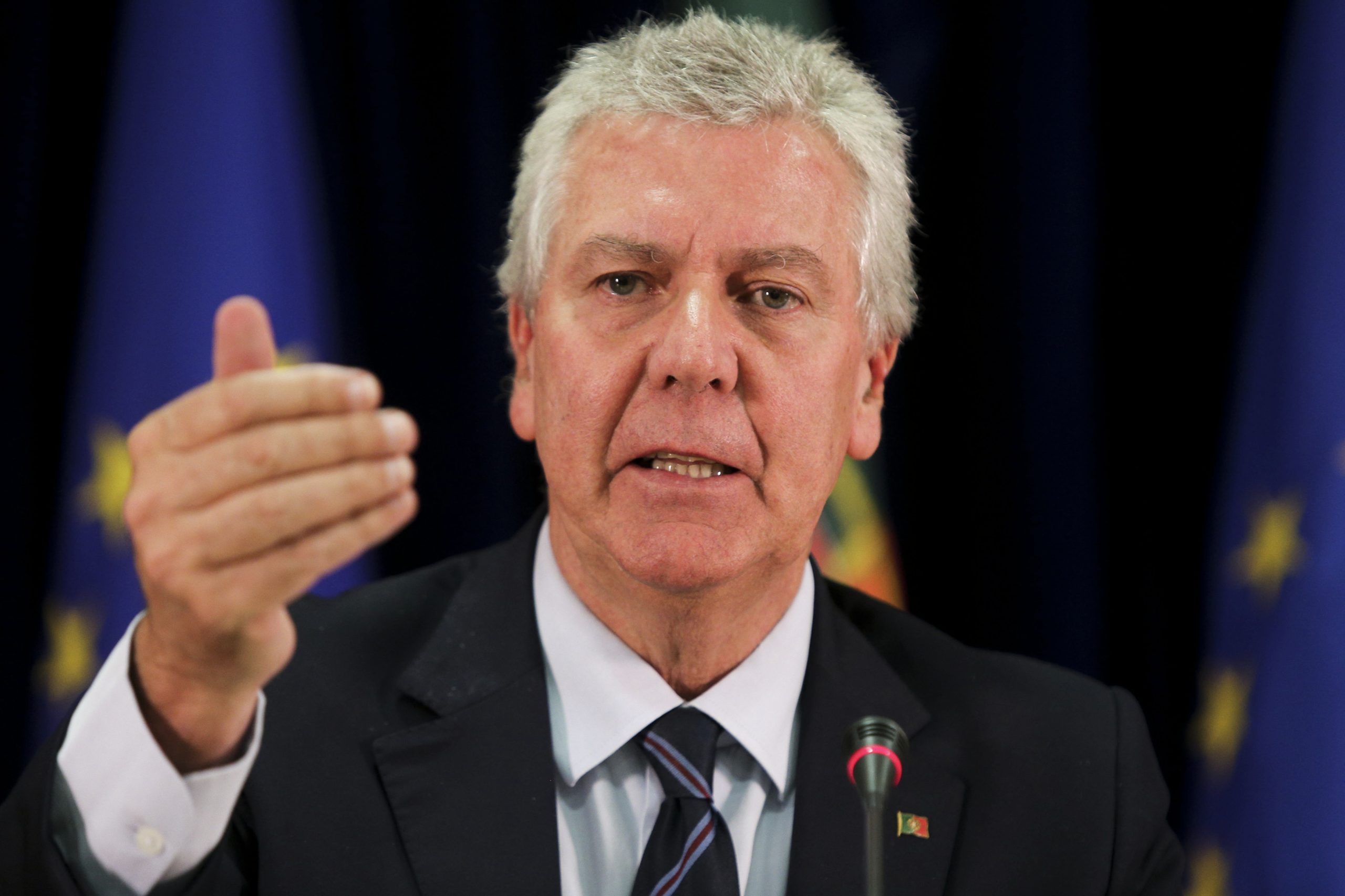 Marques Guedes encarregado de primeiro esboço de parecer sobre viagens dos deputados