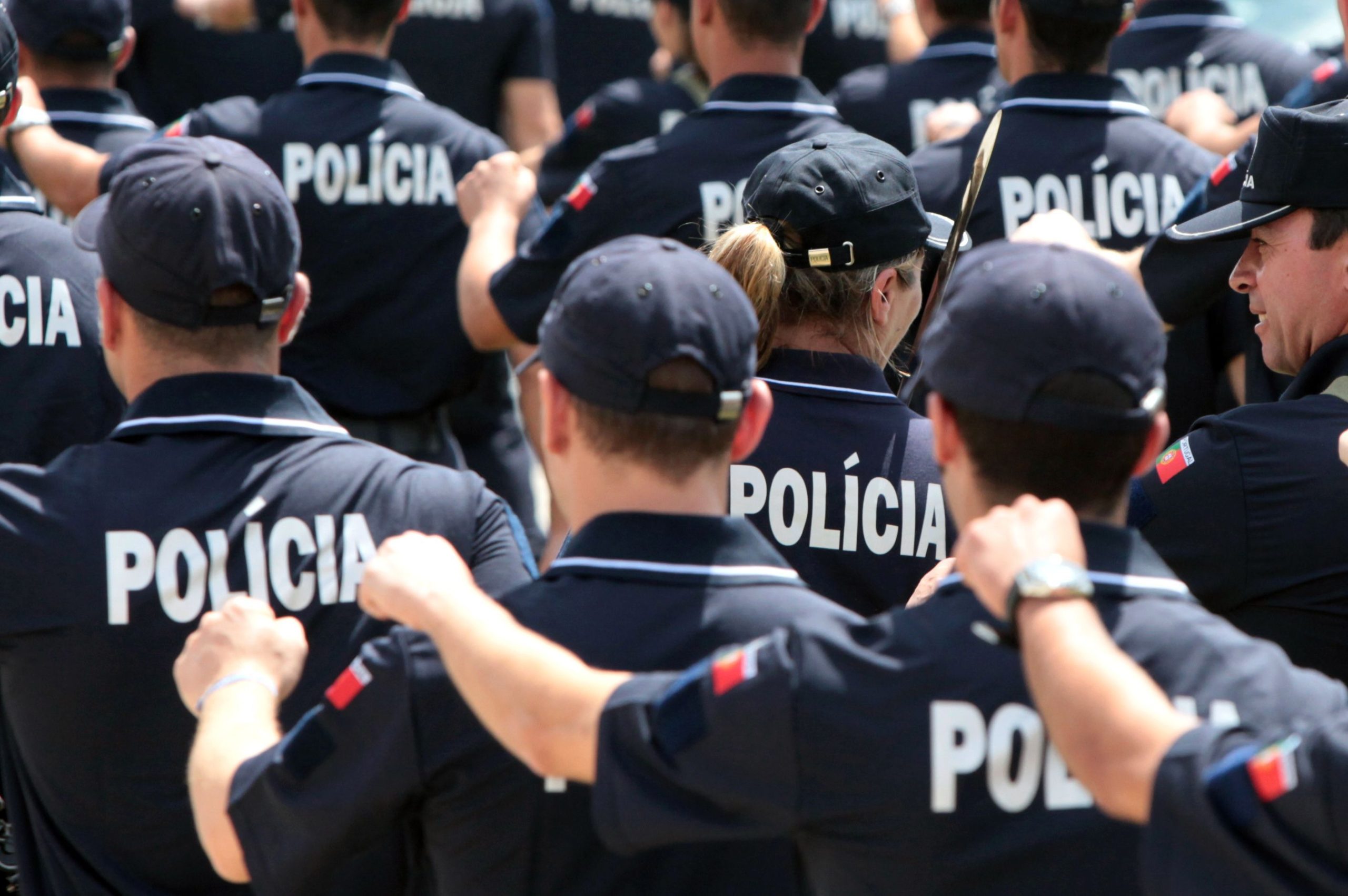 Governo vai promover 2.299 polícias até abril