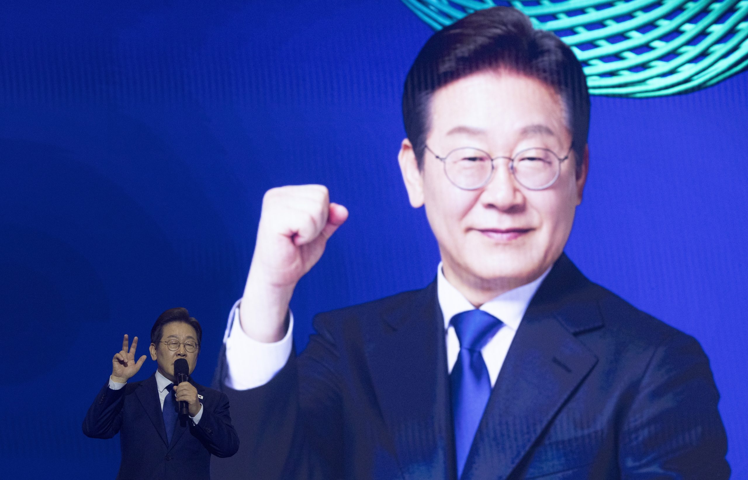 Maior partido da oposição nomeia Lee Jae-myung para presidenciais da Coreia do Sul