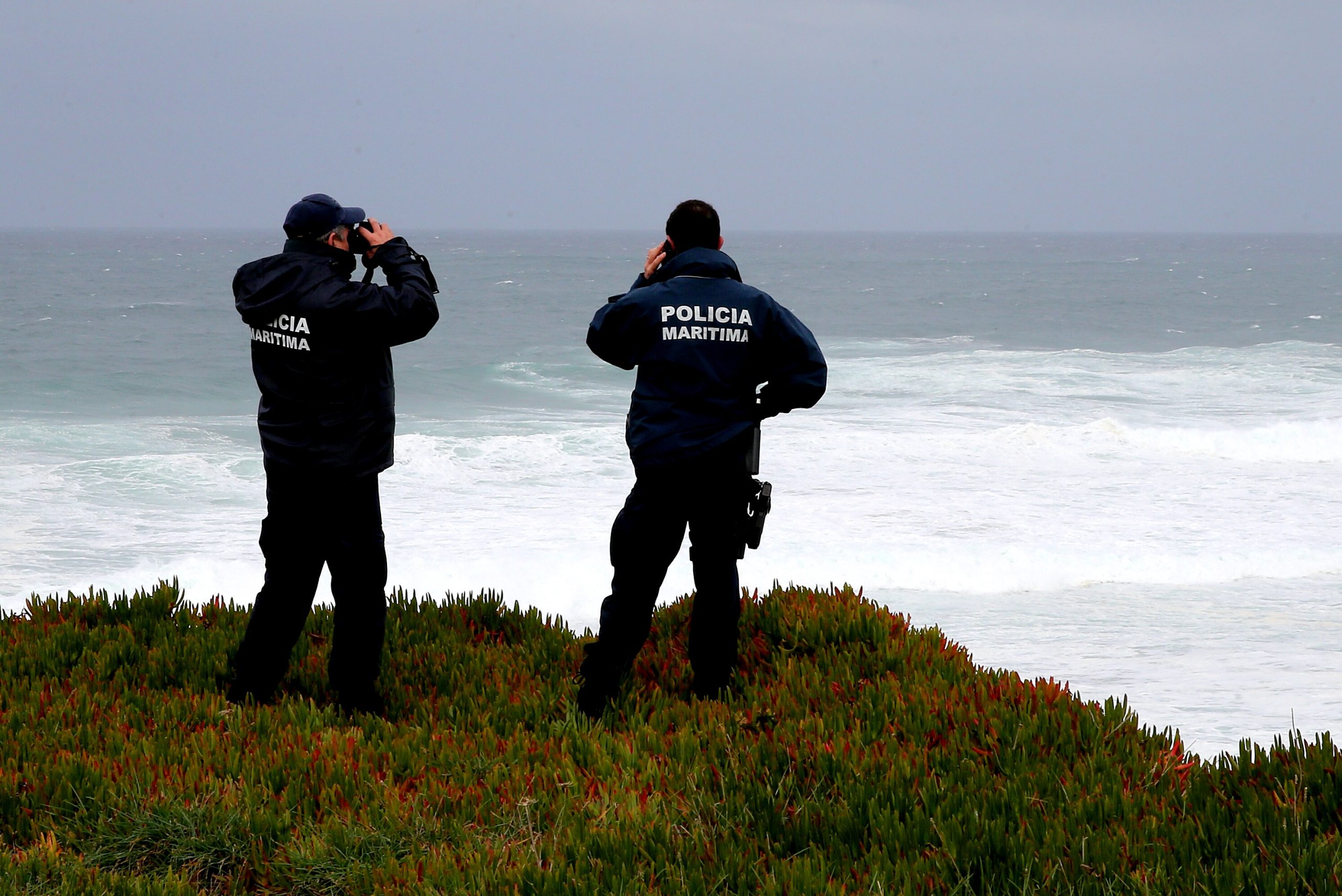 Covid-19: Polícia marítima terminou com duas festas ilegais na Costa da Caparica