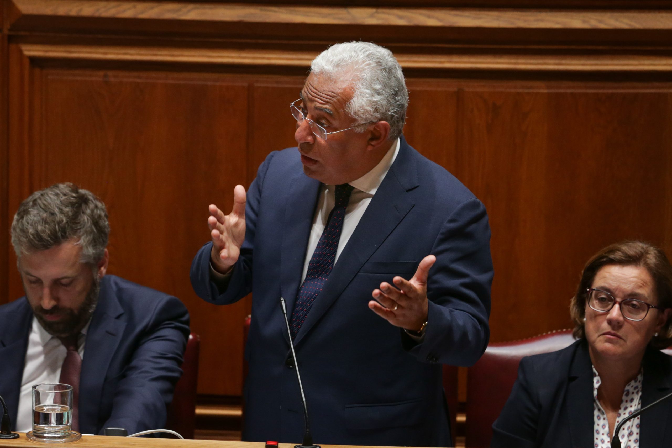 OE2019: António Costa admite “aumento salarial efetivo” na Função Pública